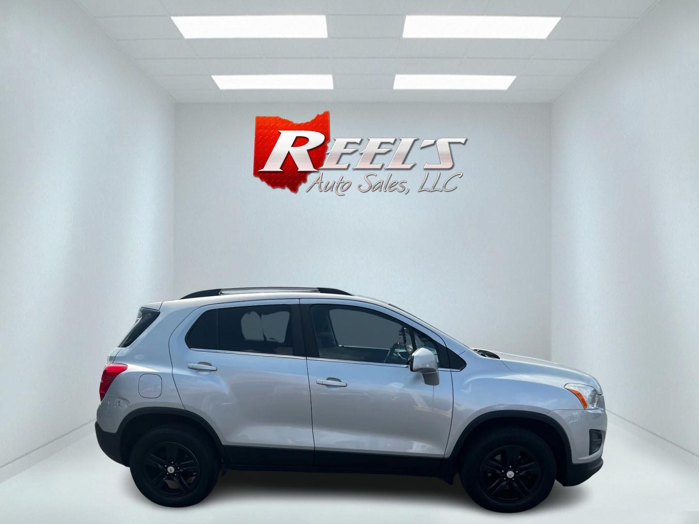 2016 Silver /Black Chevrolet Trax 1LT AWD (KL7CJPSB8GB) with an 1.4L I4 DOHC 16V TURBO engine, 6A transmission, located at 547 E. Main St., Orwell, OH, 44076, (440) 437-5893, 41.535435, -80.847855 - Photo#4