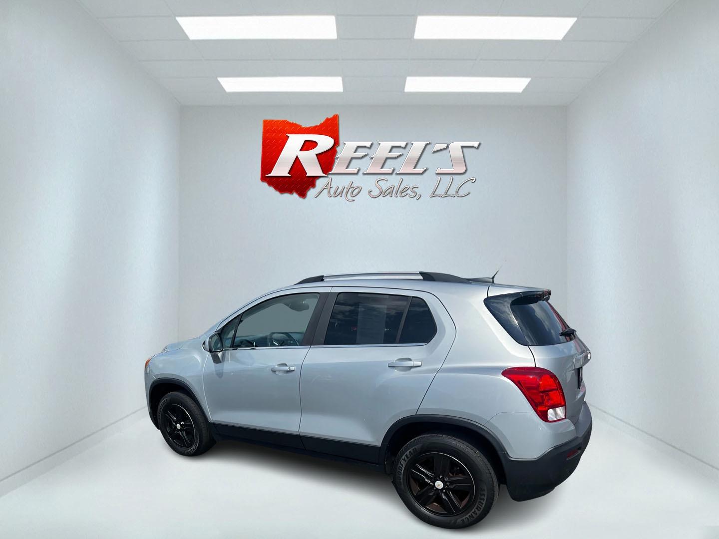 2016 Silver /Black Chevrolet Trax 1LT AWD (KL7CJPSB8GB) with an 1.4L I4 DOHC 16V TURBO engine, 6A transmission, located at 547 E. Main St., Orwell, OH, 44076, (440) 437-5893, 41.535435, -80.847855 - Photo#8