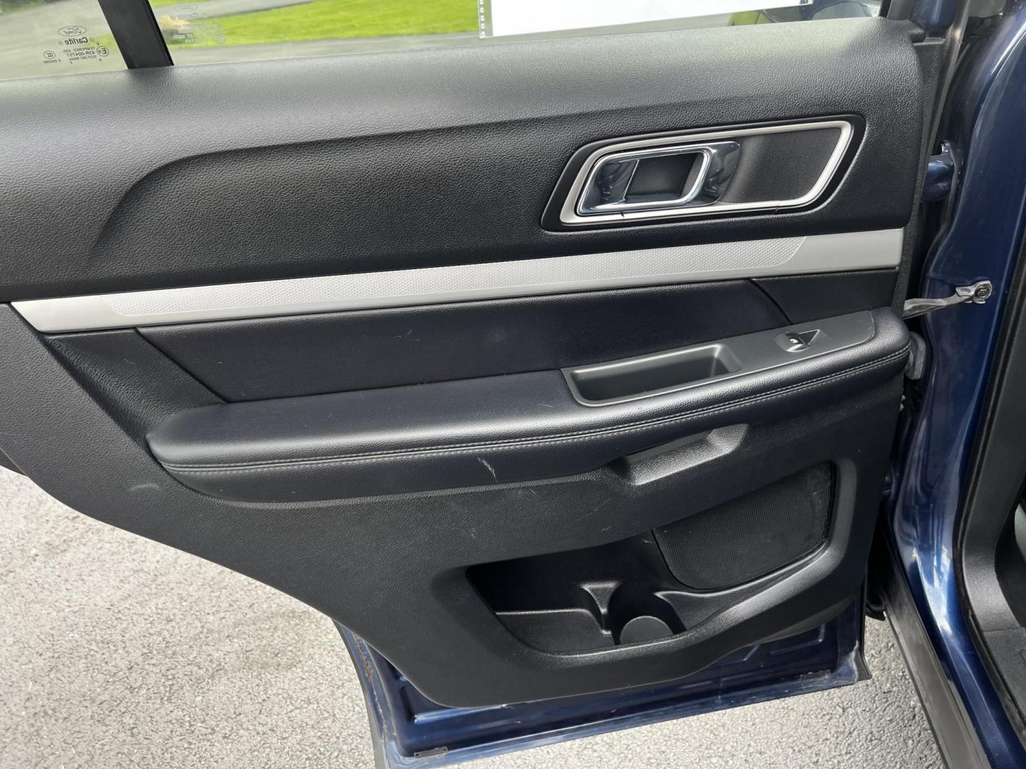 2017 Blue /Black Ford Explorer XLT 4WD (1FM5K8DH4HG) with an 2.3L I4 DOHC 16V Turbo engine, 6 Speed Auto transmission, located at 547 E. Main St., Orwell, OH, 44076, (440) 437-5893, 41.535435, -80.847855 - This 2017 Ford Explorer XLT 4WD is a capable and efficient midsize SUV. It's powered by a 2.3-liter turbocharged EcoBoost four-cylinder engine, paired with a 6-speed automatic transmission. This powertrain offers a balance of performance and efficiency, achieving 25 MPG on the highway while still pr - Photo#34