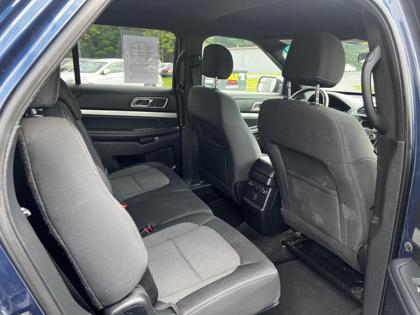 2017 Blue /Black Ford Explorer XLT 4WD (1FM5K8DH4HG) with an 2.3L I4 DOHC 16V Turbo engine, 6 Speed Auto transmission, located at 547 E. Main St., Orwell, OH, 44076, (440) 437-5893, 41.535435, -80.847855 - This 2017 Ford Explorer XLT 4WD is a capable and efficient midsize SUV. It's powered by a 2.3-liter turbocharged EcoBoost four-cylinder engine, paired with a 6-speed automatic transmission. This powertrain offers a balance of performance and efficiency, achieving 25 MPG on the highway while still pr - Photo#37