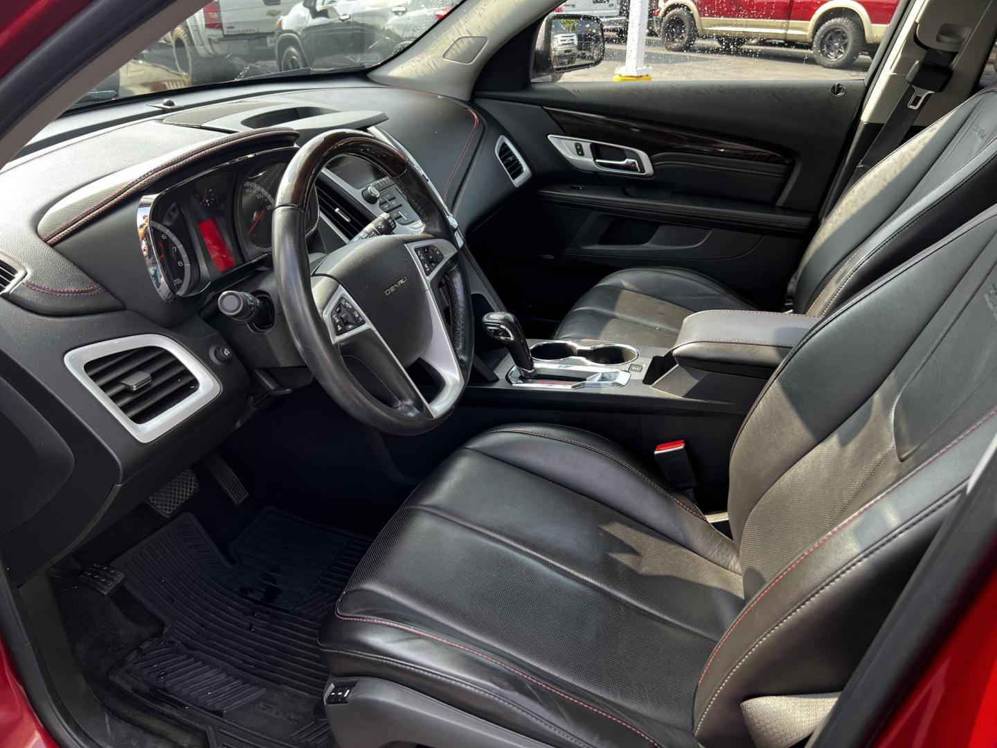2015 Red /Black GMC Terrain Denali AWD (2GKFLZE37F6) with an 3.6L V6 DOHC 24V engine, 6-Speed Automatic transmission, located at 547 E. Main St., Orwell, OH, 44076, (440) 437-5893, 41.535435, -80.847855 - This One Owner 2015 GMC Terrain Denali AWD is a well-equipped compact SUV featuring a powerful 3.6L V6 engine producing 301 horsepower, paired with a 6-speed automatic transmission. This luxury trim offers leather interior, power front seats with heating, and a 9-speaker 250-watt Pioneer sound syste - Photo#18
