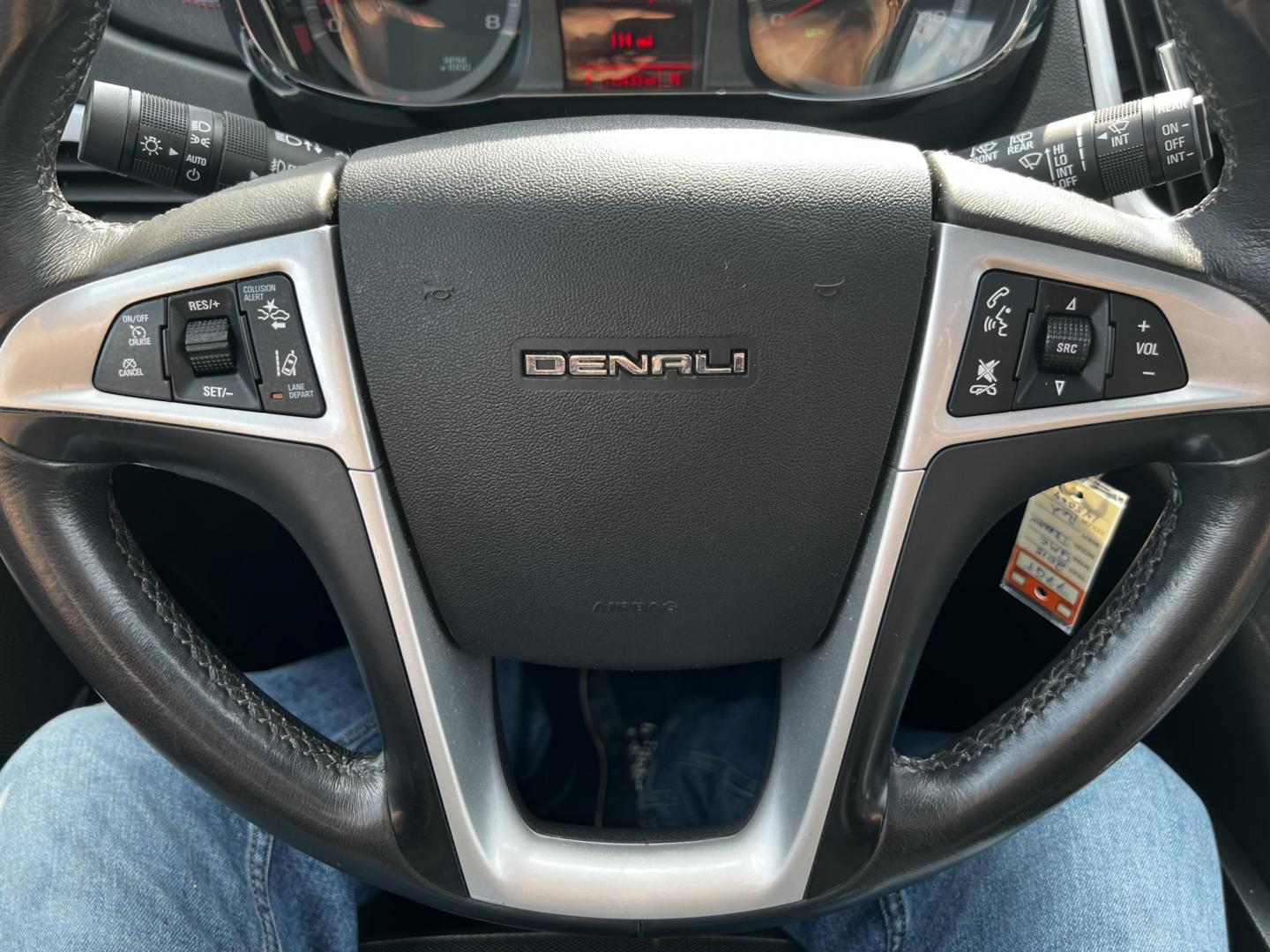 2015 Red /Black GMC Terrain Denali AWD (2GKFLZE37F6) with an 3.6L V6 DOHC 24V engine, 6-Speed Automatic transmission, located at 547 E. Main St., Orwell, OH, 44076, (440) 437-5893, 41.535435, -80.847855 - This One Owner 2015 GMC Terrain Denali AWD is a well-equipped compact SUV featuring a powerful 3.6L V6 engine producing 301 horsepower, paired with a 6-speed automatic transmission. This luxury trim offers leather interior, power front seats with heating, and a 9-speaker 250-watt Pioneer sound syste - Photo#24
