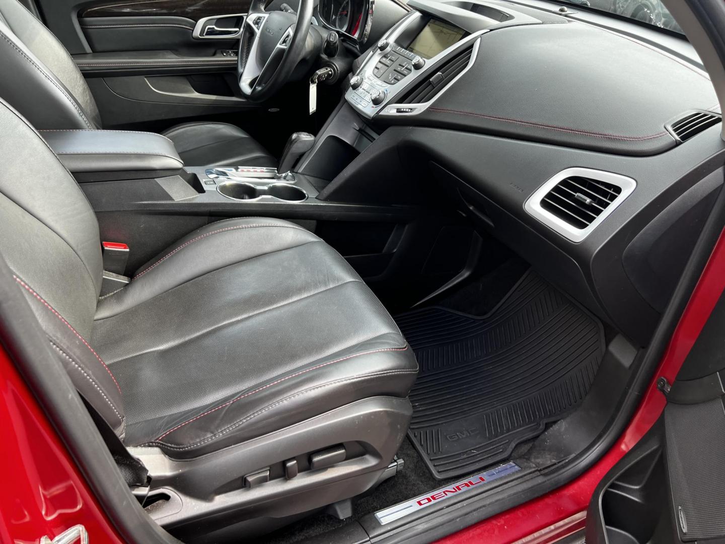 2015 Red /Black GMC Terrain Denali AWD (2GKFLZE37F6) with an 3.6L V6 DOHC 24V engine, 6-Speed Automatic transmission, located at 547 E. Main St., Orwell, OH, 44076, (440) 437-5893, 41.535435, -80.847855 - This One Owner 2015 GMC Terrain Denali AWD is a well-equipped compact SUV featuring a powerful 3.6L V6 engine producing 301 horsepower, paired with a 6-speed automatic transmission. This luxury trim offers leather interior, power front seats with heating, and a 9-speaker 250-watt Pioneer sound syste - Photo#45