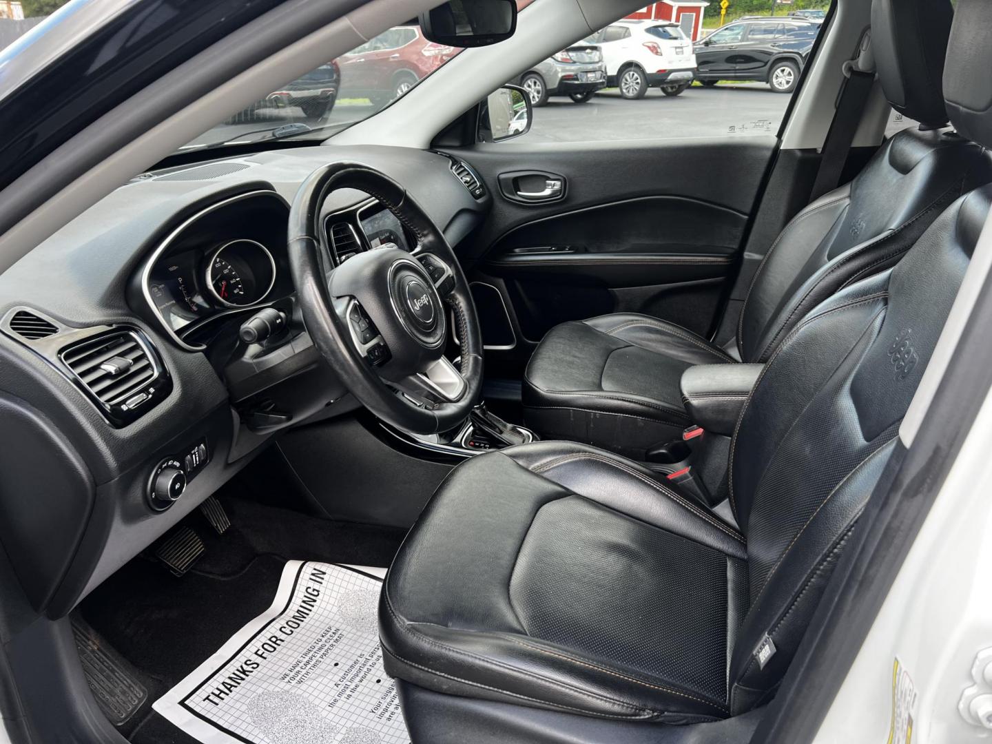 2018 White /Black Jeep Compass Limited 4WD (3C4NJDCB2JT) with an 2.4L I4 DOHC 16V engine, 9 Speed Automatic transmission, located at 547 E. Main St., Orwell, OH, 44076, (440) 437-5893, 41.535435, -80.847855 - Photo#17