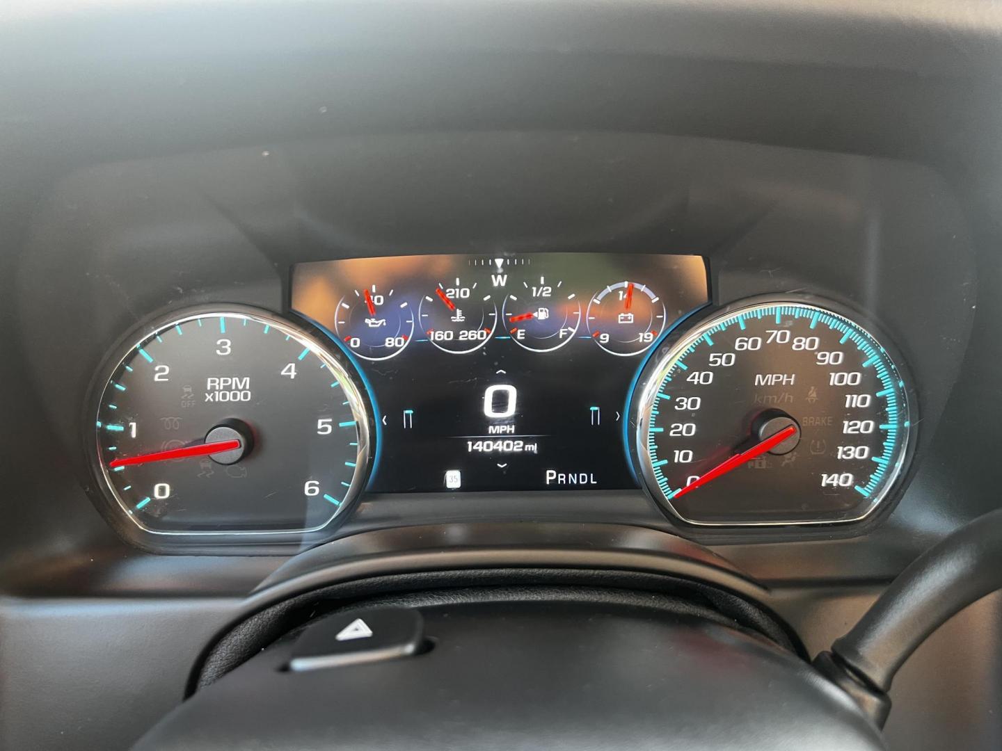 2017 Gray /Black Chevrolet Suburban Premier 4WD (1GNSKJKCXHR) with an 5.3L V8 OHV 16V engine, 6-Speed Automatic transmission, located at 547 E. Main St., Orwell, OH, 44076, (440) 437-5893, 41.535435, -80.847855 - Photo#27