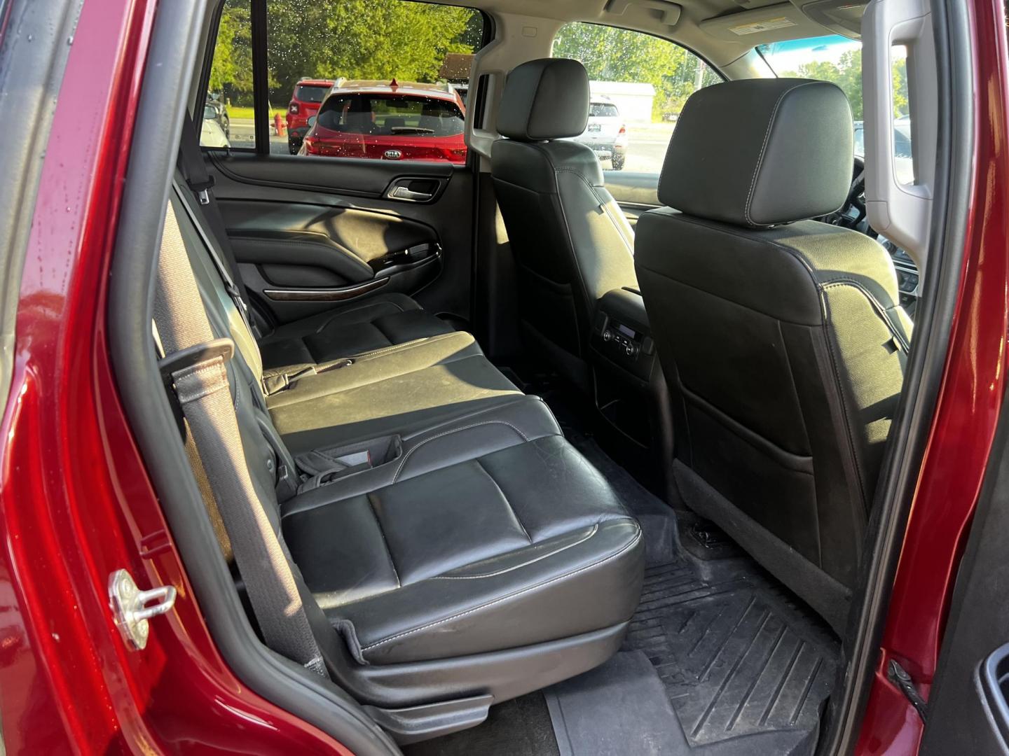 2017 /Black Chevrolet Tahoe LT 4WD (1GNSKBKC2HR) with an 5.3L V8 OHV 16V engine, 6A transmission, located at 547 E. Main St., Orwell, OH, 44076, (440) 437-5893, 41.535435, -80.847855 - Photo#39