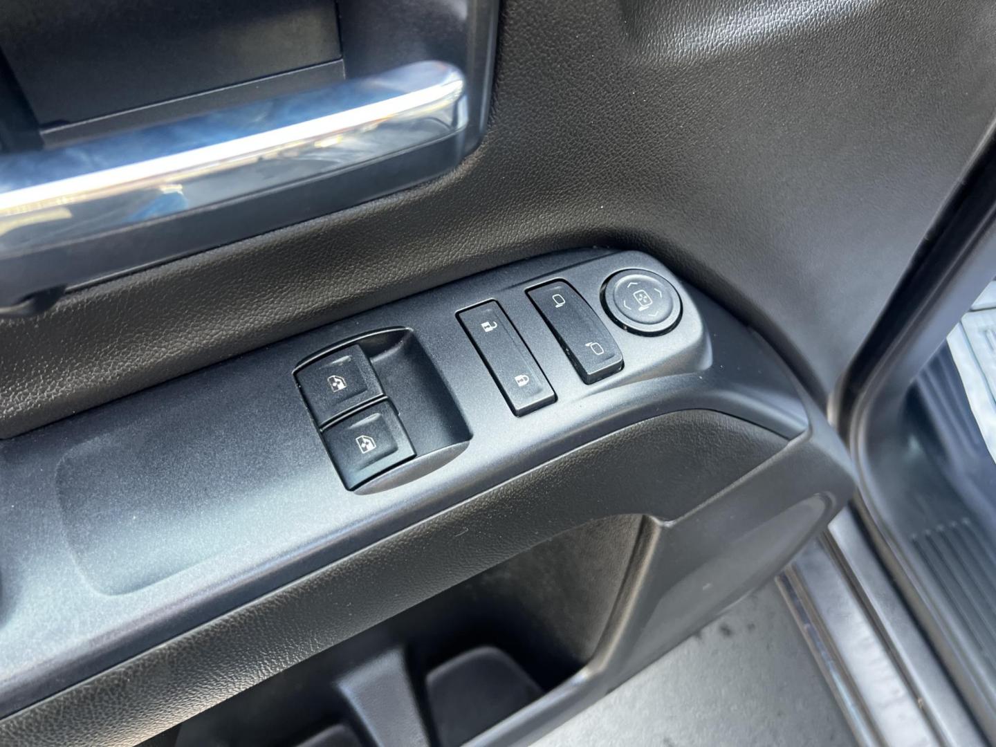 2016 Black /Gray Chevrolet Silverado 1500 Work Truck Short Box 4WD (1GCNKNEC3GZ) with an 5.3L V8 engine, 6A transmission, located at 11115 Chardon Rd. , Chardon, OH, 44024, (440) 214-9705, 41.580246, -81.241943 - Photo#15