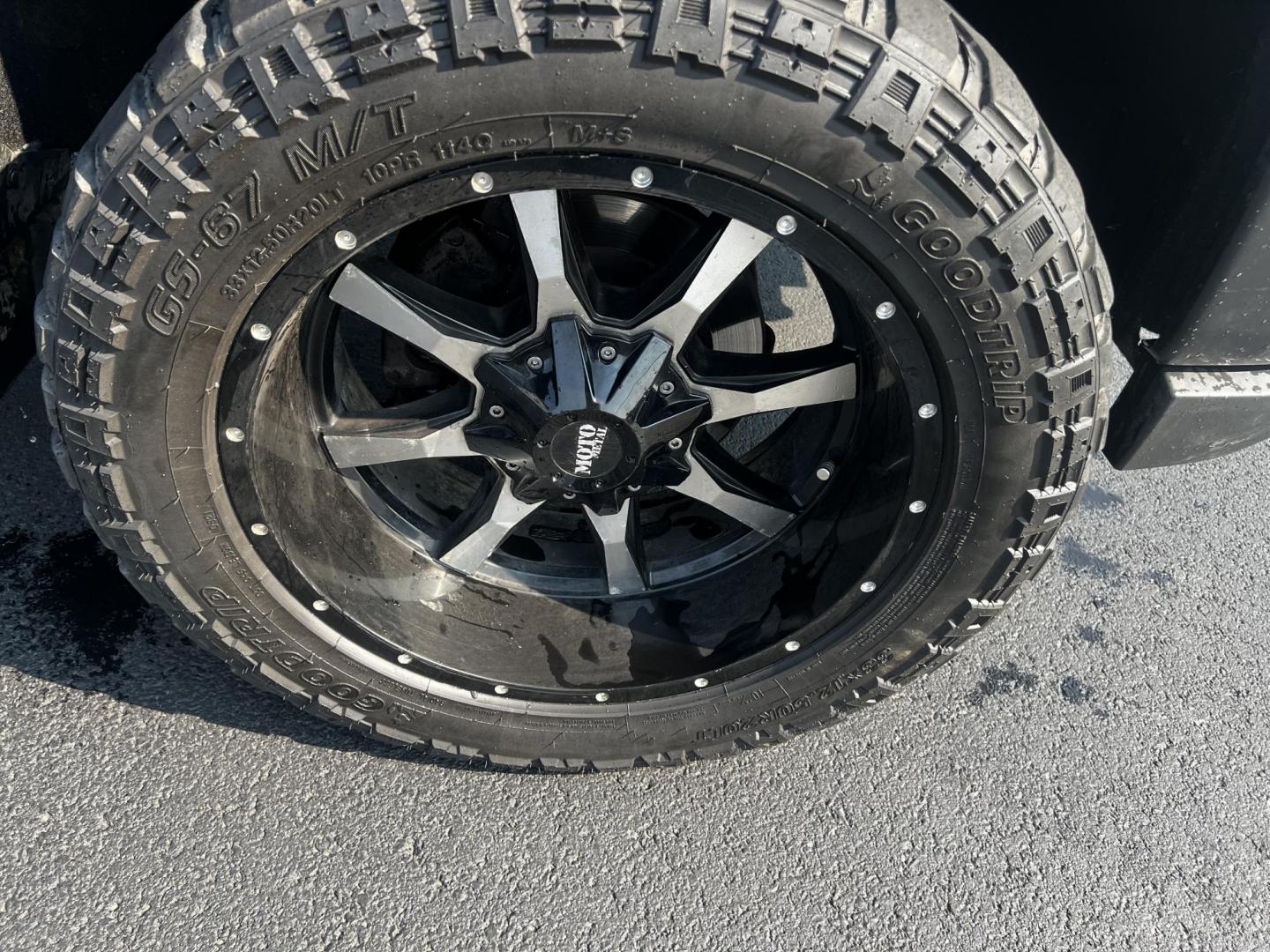 2016 Black /Gray Chevrolet Silverado 1500 Work Truck Short Box 4WD (1GCNKNEC3GZ) with an 5.3L V8 engine, 6A transmission, located at 11115 Chardon Rd. , Chardon, OH, 44024, (440) 214-9705, 41.580246, -81.241943 - Photo#10