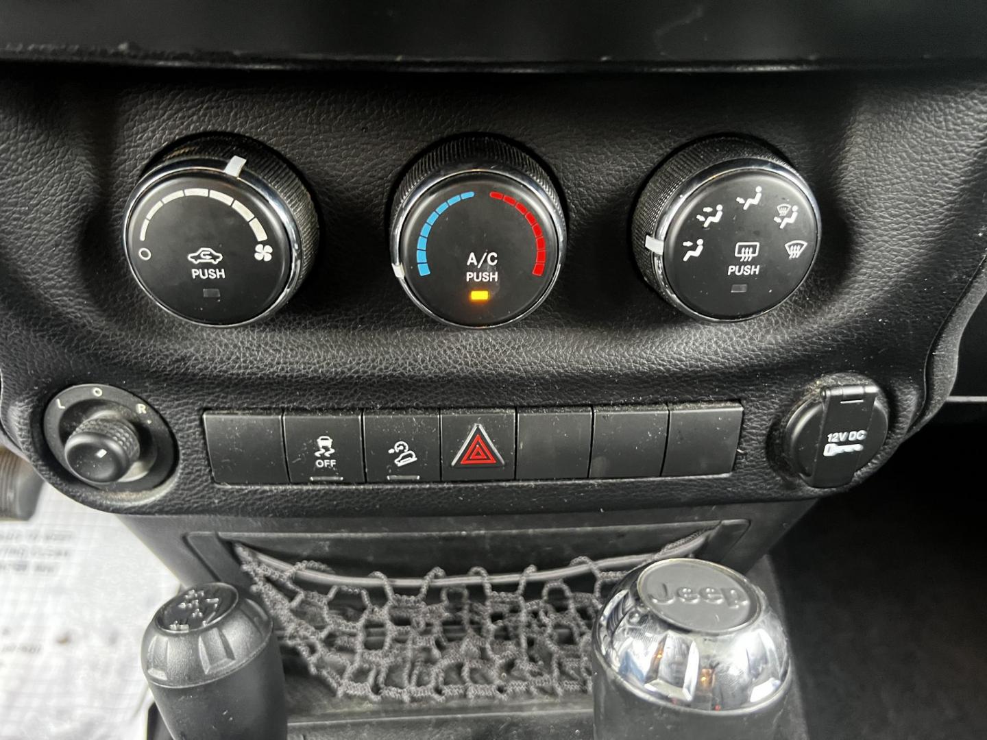 2014 White /Black Jeep Wrangler Unlimited Sport 4WD (1C4BJWDG3EL) with an 3.6L V6 DOHC 24V engine, 5 Speed Auto transmission, located at 547 E. Main St., Orwell, OH, 44076, (440) 437-5893, 41.535435, -80.847855 - Photo#24