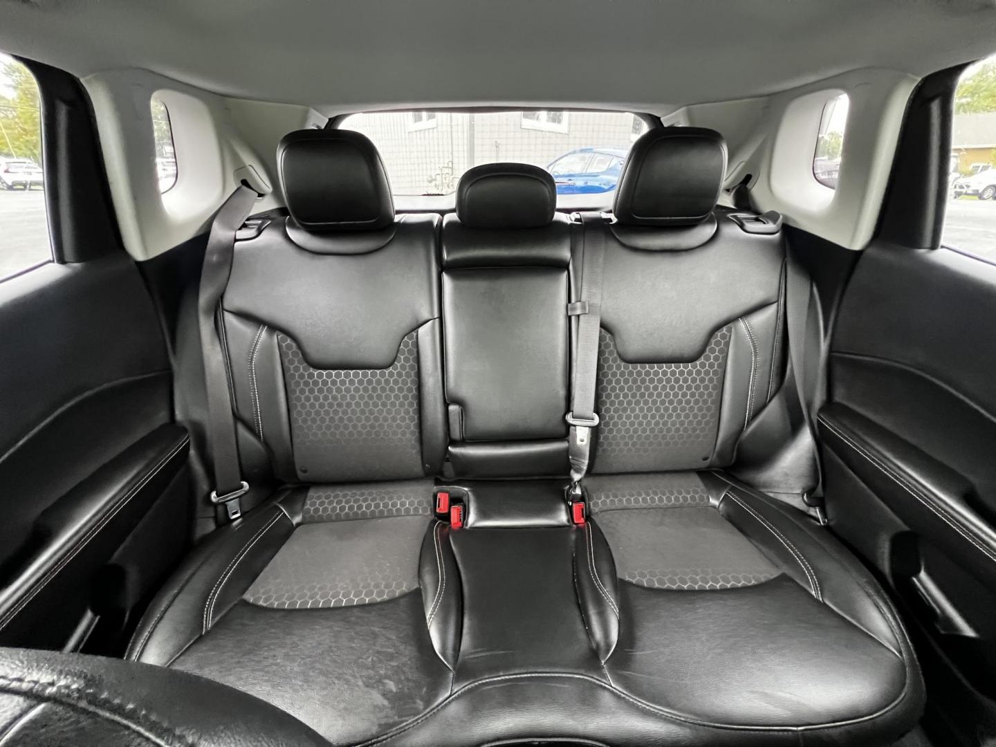 2021 Green /Black Jeep Compass Latitude 4WD (3C4NJDBB8MT) with an 2.4L I4 DOHC 16V engine, 9 Speed Automatic transmission, located at 547 E. Main St., Orwell, OH, 44076, (440) 437-5893, 41.535435, -80.847855 - Photo#14