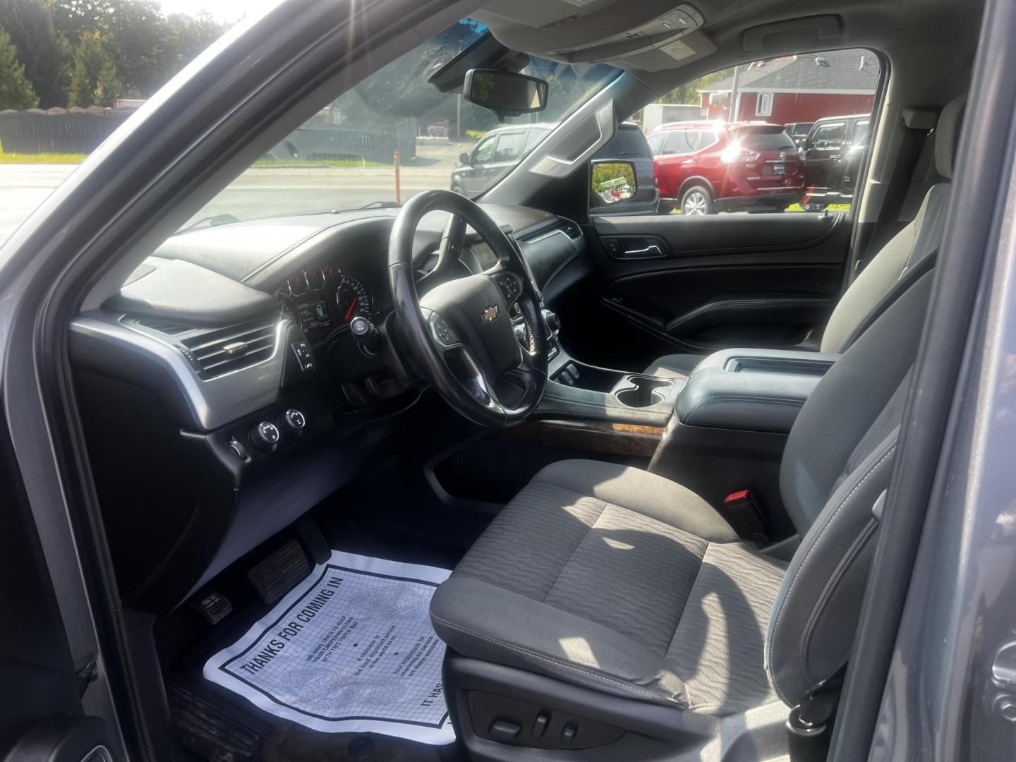 2018 Gray /Black Chevrolet Tahoe LS 4WD (1GNSKAKC2JR) with an 5.3L V8 OHV 16V engine, 6 Speed Automatic transmission, located at 547 E. Main St., Orwell, OH, 44076, (440) 437-5893, 41.535435, -80.847855 - This 2018 Chevrolet Tahoe LS 4WD is a robust and spacious full-size SUV that combines power and modern technology features. Equipped with a 5.3-liter Vortec V8 engine producing 355 horsepower and a 6-speed automatic transmission, it offers a towing capacity of 6,200 pounds, making it suitable for ha - Photo#15
