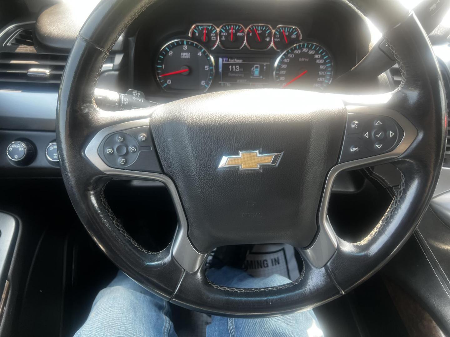 2018 Gray /Black Chevrolet Tahoe LS 4WD (1GNSKAKC2JR) with an 5.3L V8 OHV 16V engine, 6 Speed Automatic transmission, located at 547 E. Main St., Orwell, OH, 44076, (440) 437-5893, 41.535435, -80.847855 - This 2018 Chevrolet Tahoe LS 4WD is a robust and spacious full-size SUV that combines power and modern technology features. Equipped with a 5.3-liter Vortec V8 engine producing 355 horsepower and a 6-speed automatic transmission, it offers a towing capacity of 6,200 pounds, making it suitable for ha - Photo#24