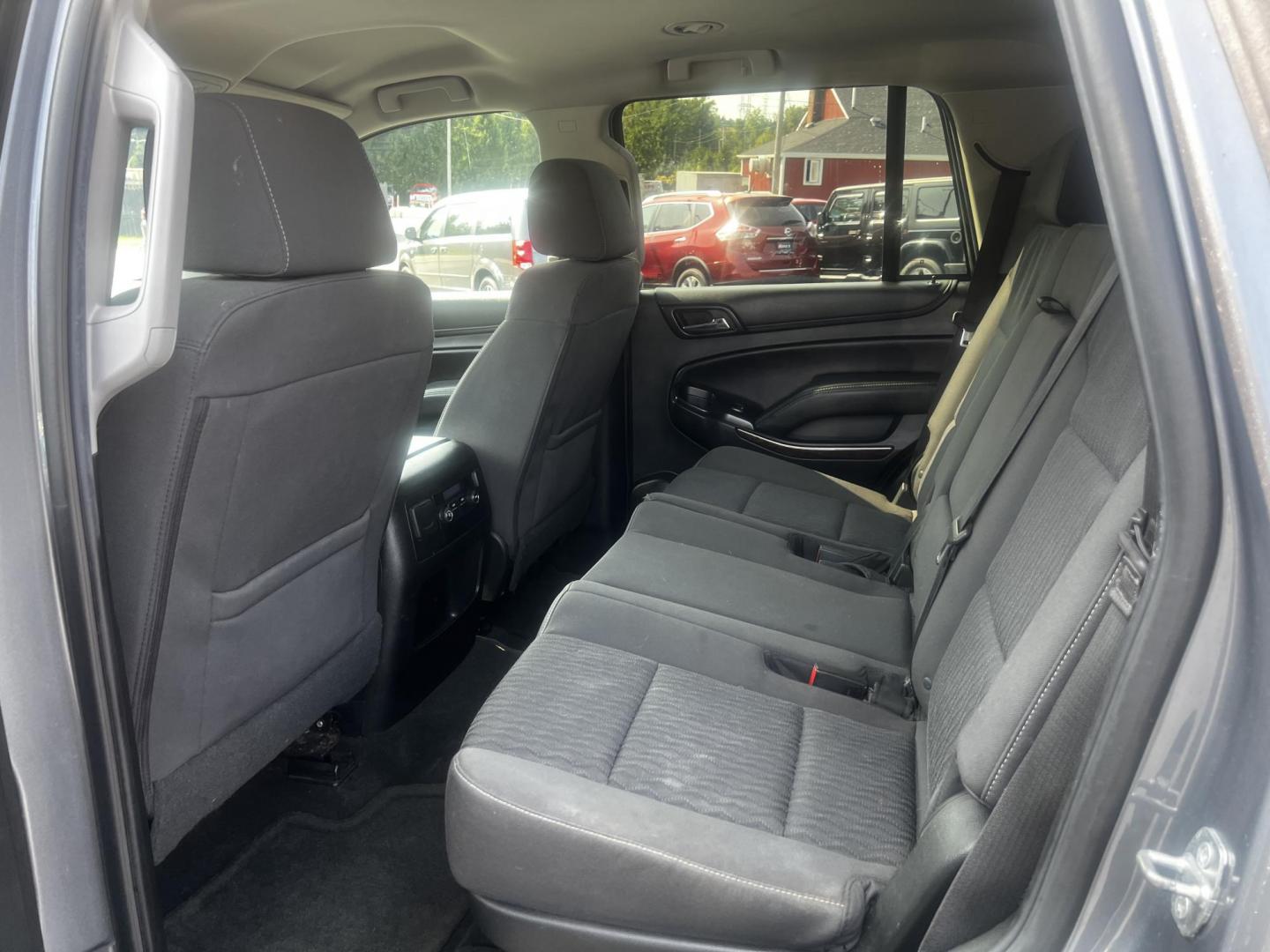 2018 Gray /Black Chevrolet Tahoe LS 4WD (1GNSKAKC2JR) with an 5.3L V8 OHV 16V engine, 6 Speed Automatic transmission, located at 547 E. Main St., Orwell, OH, 44076, (440) 437-5893, 41.535435, -80.847855 - This 2018 Chevrolet Tahoe LS 4WD is a robust and spacious full-size SUV that combines power and modern technology features. Equipped with a 5.3-liter Vortec V8 engine producing 355 horsepower and a 6-speed automatic transmission, it offers a towing capacity of 6,200 pounds, making it suitable for ha - Photo#30