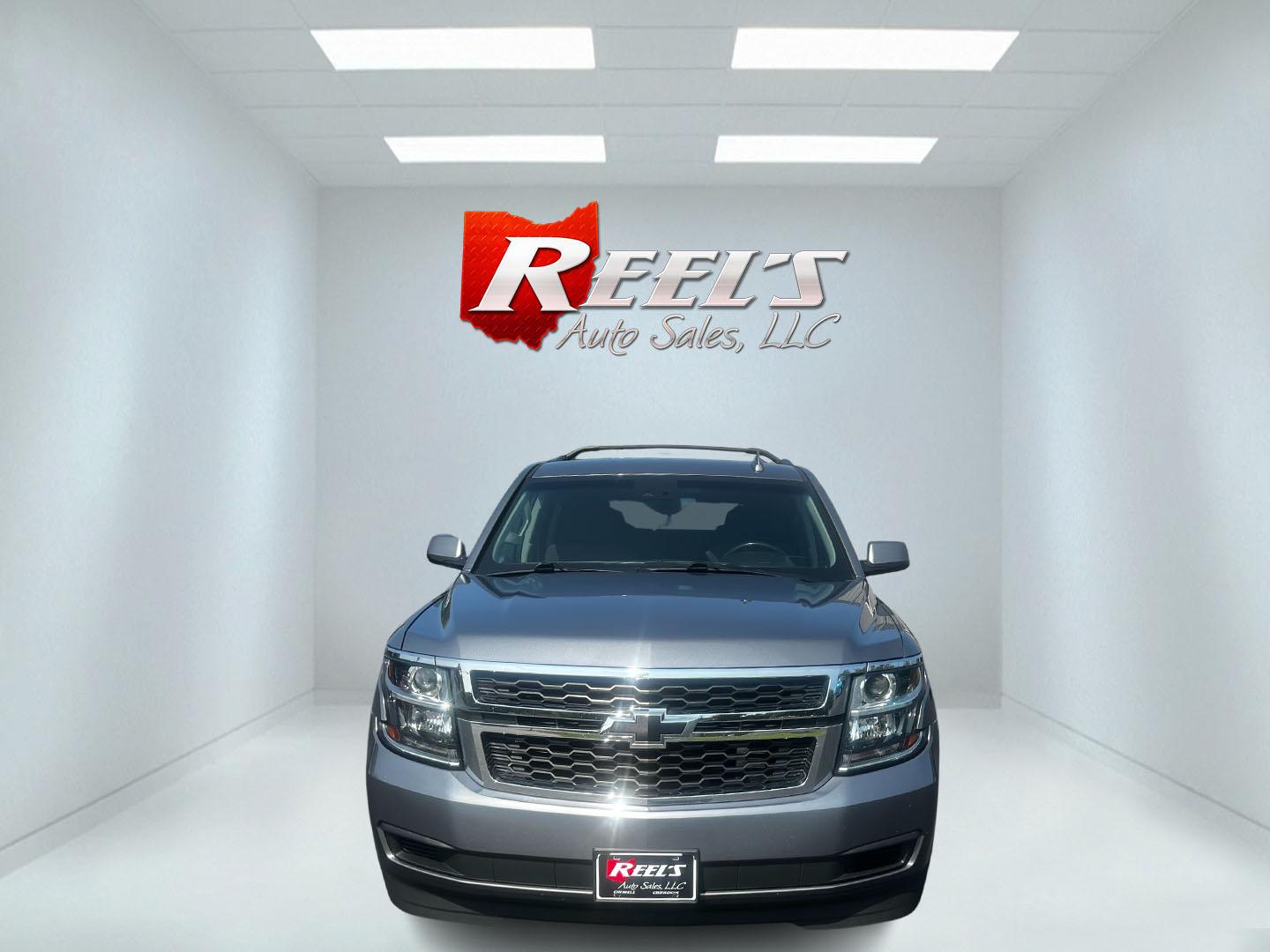 2018 Gray /Black Chevrolet Tahoe LS 4WD (1GNSKAKC2JR) with an 5.3L V8 OHV 16V engine, 6 Speed Automatic transmission, located at 547 E. Main St., Orwell, OH, 44076, (440) 437-5893, 41.535435, -80.847855 - This 2018 Chevrolet Tahoe LS 4WD is a robust and spacious full-size SUV that combines power and modern technology features. Equipped with a 5.3-liter Vortec V8 engine producing 355 horsepower and a 6-speed automatic transmission, it offers a towing capacity of 6,200 pounds, making it suitable for ha - Photo#1