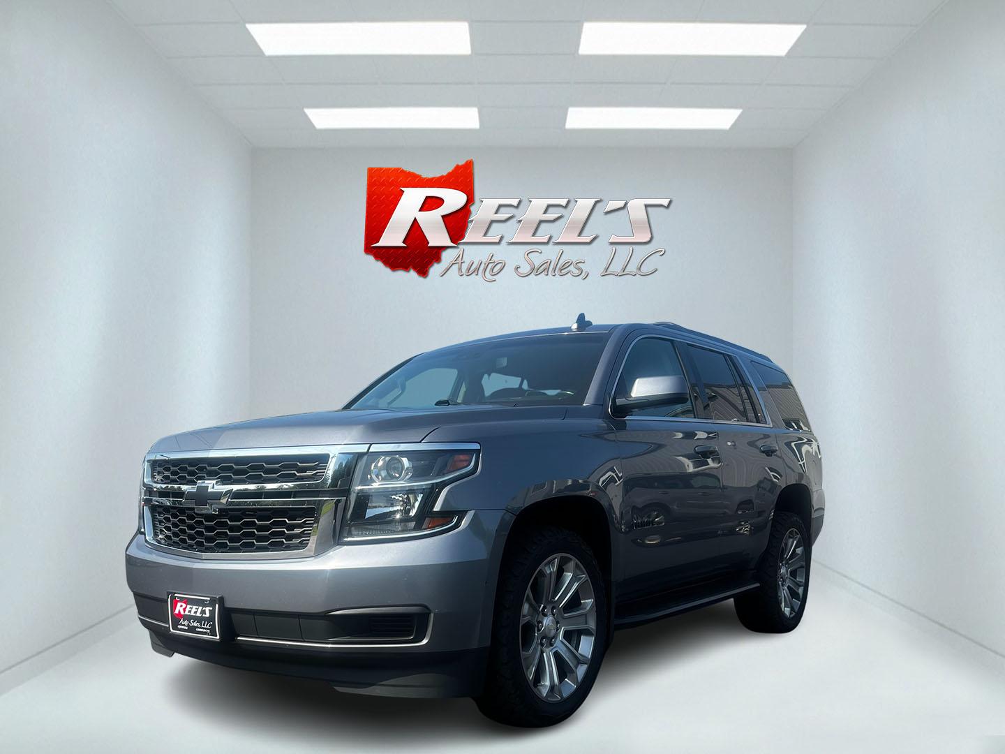 2018 Gray /Black Chevrolet Tahoe LS 4WD (1GNSKAKC2JR) with an 5.3L V8 OHV 16V engine, 6 Speed Automatic transmission, located at 547 E. Main St., Orwell, OH, 44076, (440) 437-5893, 41.535435, -80.847855 - This 2018 Chevrolet Tahoe LS 4WD is a robust and spacious full-size SUV that combines power and modern technology features. Equipped with a 5.3-liter Vortec V8 engine producing 355 horsepower and a 6-speed automatic transmission, it offers a towing capacity of 6,200 pounds, making it suitable for ha - Photo#0