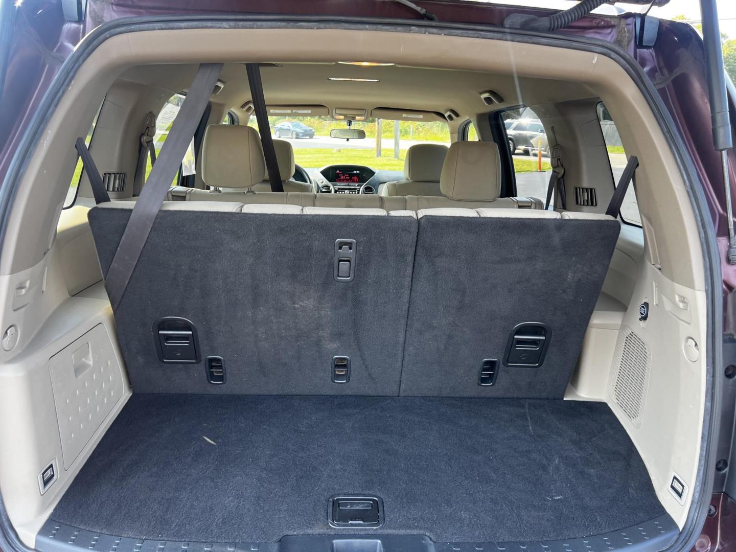 2013 Red /Tan Honda Pilot EX 4WD 5-Spd AT (5FNYF4H45DB) with an 3.5L V6 SOHC 24V engine, 5-Speed Automatic transmission, located at 11115 Chardon Rd. , Chardon, OH, 44024, (440) 214-9705, 41.580246, -81.241943 - Photo#39