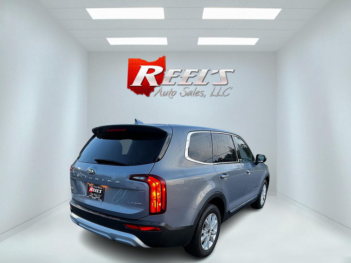 2021 Gray /Black Kia Telluride LX AWD (5XYP2DHC8MG) with an 3.8L V6 DOHC 24V engine, 8A transmission, located at 11115 Chardon Rd. , Chardon, OH, 44024, (440) 214-9705, 41.580246, -81.241943 - This 2021 Kia Telluride LX AWD is a well-crafted midsize SUV that combines contemporary styling with a suite of modern features, making it ideal for families and adventure enthusiasts. It is powered by a 3.8-liter V6 engine paired with an 8-speed automatic transmission, providing smooth performance - Photo#17