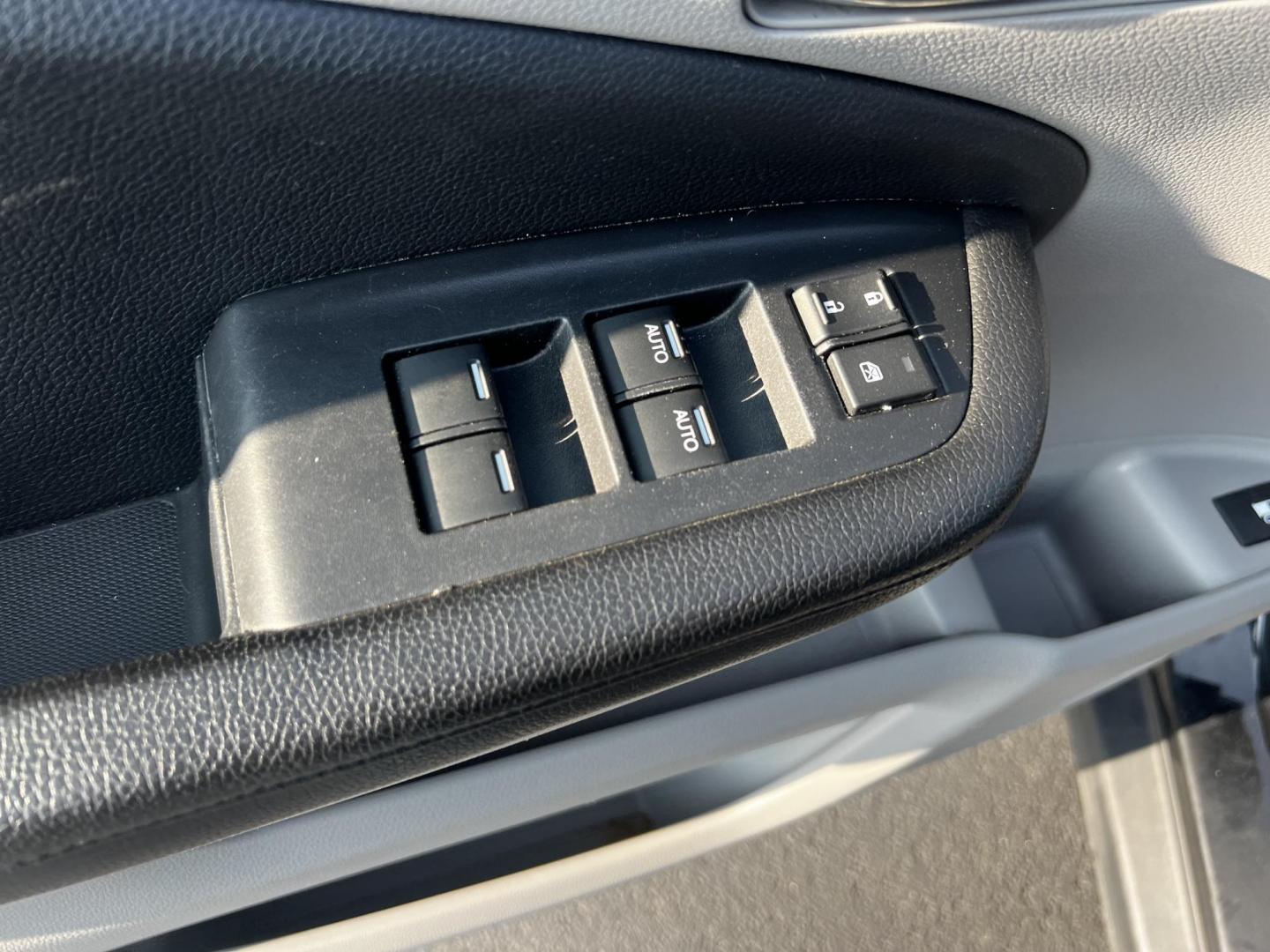 2017 Black /Gray Honda Pilot EX 4WD (5FNYF6H39HB) with an 3.5L V6 SOHC 24V engine, 6 Speed Auto transmission, located at 547 E. Main St., Orwell, OH, 44076, (440) 437-5893, 41.535435, -80.847855 - This 2017 Honda Pilot EX 4WD is a versatile and family-friendly SUV equipped with a 3.5L EarthDreams V6 engine and a 6-speed automatic transmission, offering a smooth driving experience and an efficient highway fuel economy of 26 MPG. It features LED daytime running lights and dusk-sensing headlight - Photo#26