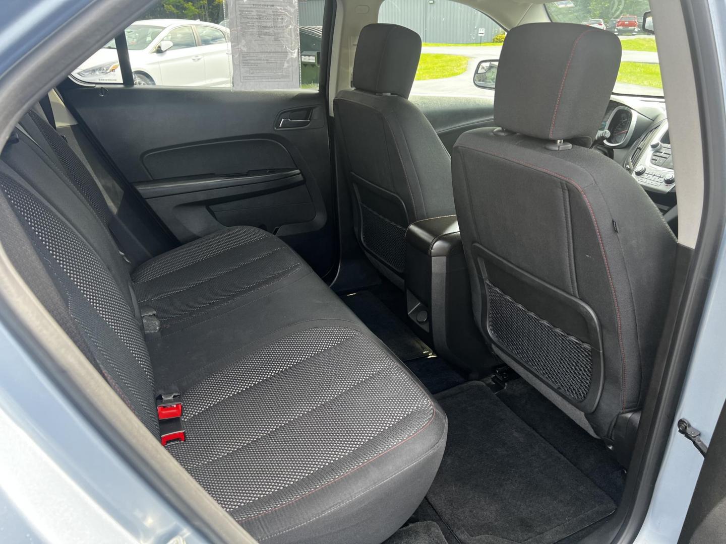 2014 Silver /Black Chevrolet Equinox 1LT 2WD (2GNALBEK0E6) with an 2.4L I4 DOHC 16V engine, 6-Speed Automatic transmission, located at 11115 Chardon Rd. , Chardon, OH, 44024, (440) 214-9705, 41.580246, -81.241943 - Photo#33