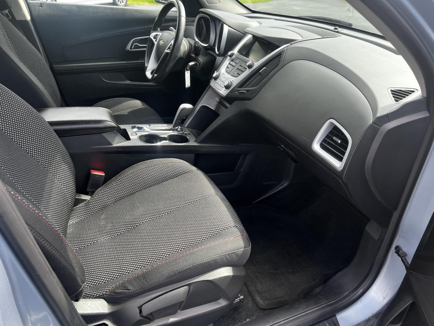 2014 Silver /Black Chevrolet Equinox 1LT 2WD (2GNALBEK0E6) with an 2.4L I4 DOHC 16V engine, 6-Speed Automatic transmission, located at 11115 Chardon Rd. , Chardon, OH, 44024, (440) 214-9705, 41.580246, -81.241943 - Photo#34