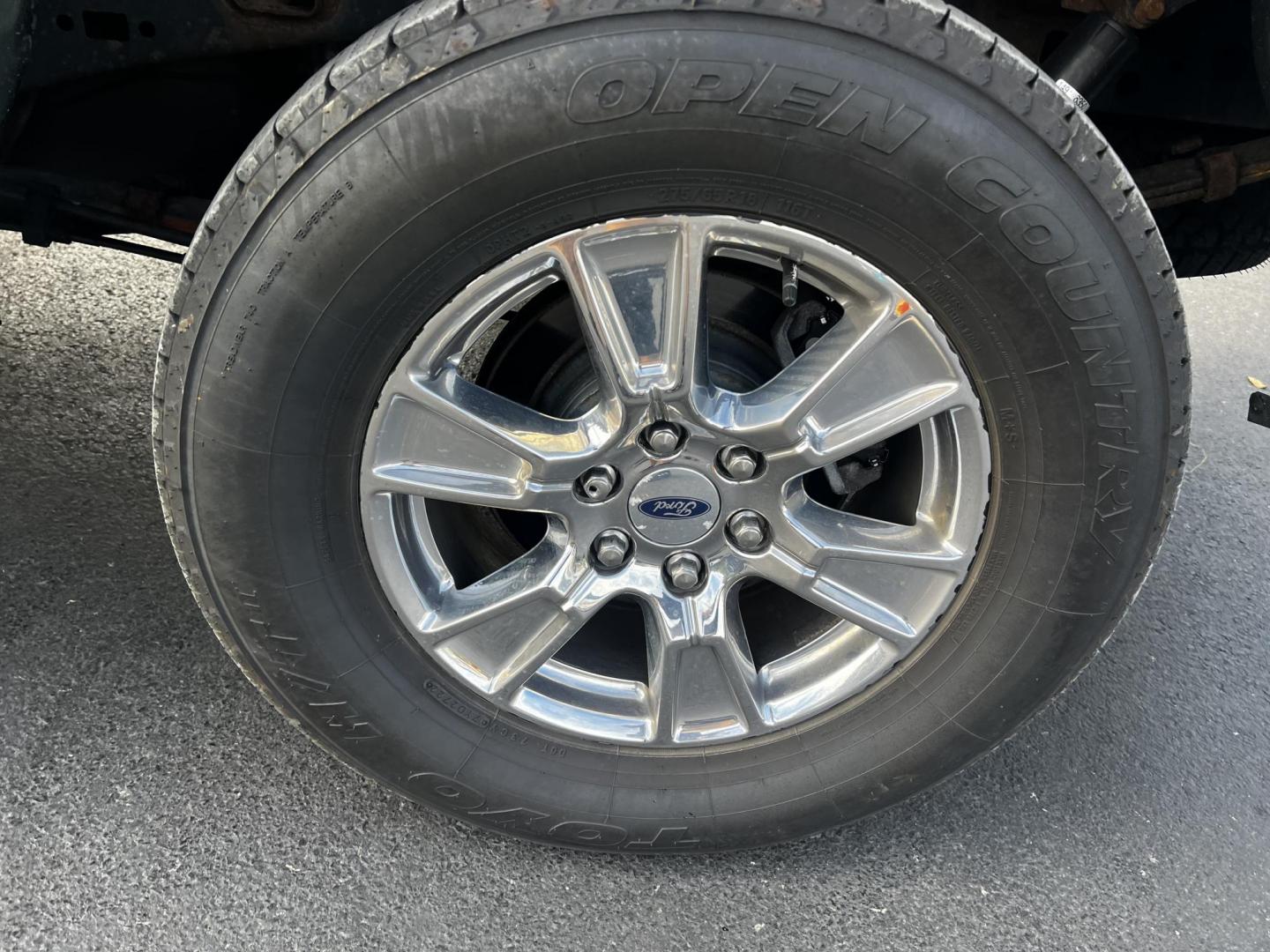 2016 Green /Gray Ford F-150 XLT SuperCab 6.5-ft. 4WD (1FTFX1EG1GF) with an 3.5L V6 DOHC 24V TWIN TURBO engine, 6 Speed Auto transmission, located at 11115 Chardon Rd. , Chardon, OH, 44024, (440) 214-9705, 41.580246, -81.241943 - This 2016 Ford F-150 XLT SuperCab 4WD is a powerhouse in the pickup truck segment, equipped with a 3.5-liter Twin Turbo EcoBoost V6 engine that produces 365 horsepower and 420 lb-ft of torque, enabling a 0-60 mph time of just 5.8 seconds and towing capacity of up to 10,600 pounds. Complemented by a - Photo#15