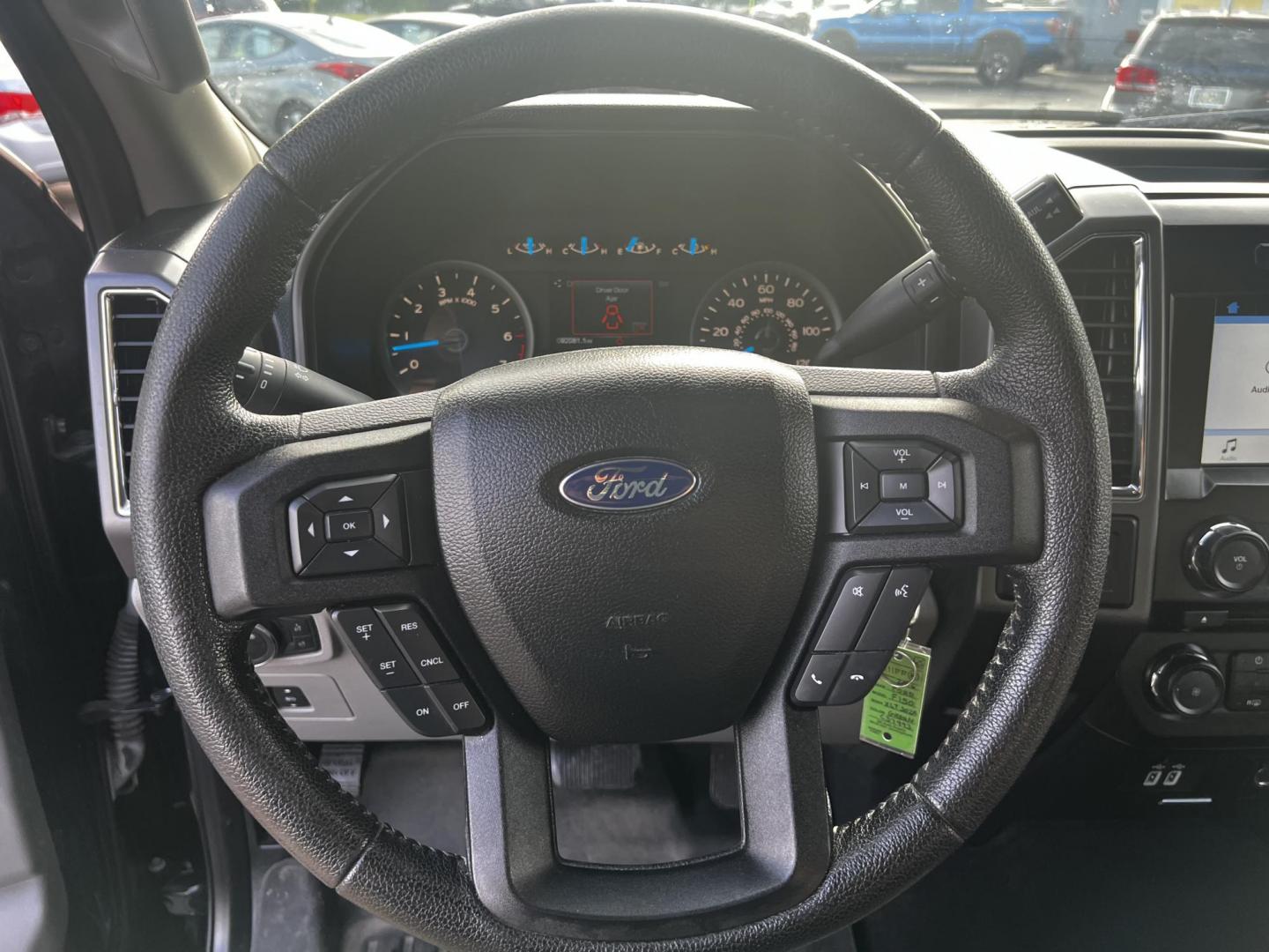 2016 Green /Gray Ford F-150 XLT SuperCab 6.5-ft. 4WD (1FTFX1EG1GF) with an 3.5L V6 DOHC 24V TWIN TURBO engine, 6 Speed Auto transmission, located at 11115 Chardon Rd. , Chardon, OH, 44024, (440) 214-9705, 41.580246, -81.241943 - This 2016 Ford F-150 XLT SuperCab 4WD is a powerhouse in the pickup truck segment, equipped with a 3.5-liter Twin Turbo EcoBoost V6 engine that produces 365 horsepower and 420 lb-ft of torque, enabling a 0-60 mph time of just 5.8 seconds and towing capacity of up to 10,600 pounds. Complemented by a - Photo#25