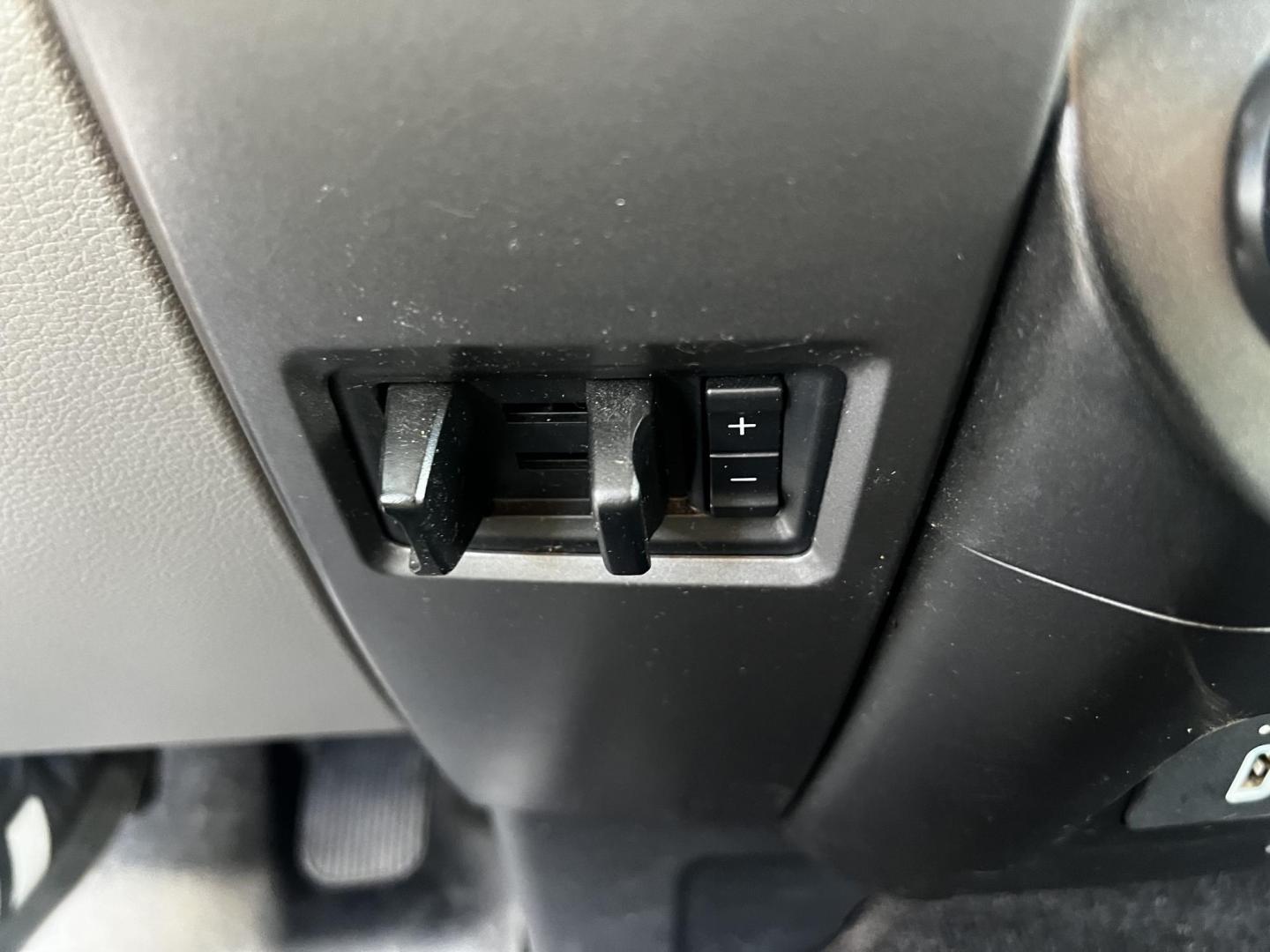 2016 Green /Gray Ford F-150 XLT SuperCab 6.5-ft. 4WD (1FTFX1EG1GF) with an 3.5L V6 DOHC 24V TWIN TURBO engine, 6 Speed Auto transmission, located at 11115 Chardon Rd. , Chardon, OH, 44024, (440) 214-9705, 41.580246, -81.241943 - This 2016 Ford F-150 XLT SuperCab 4WD is a powerhouse in the pickup truck segment, equipped with a 3.5-liter Twin Turbo EcoBoost V6 engine that produces 365 horsepower and 420 lb-ft of torque, enabling a 0-60 mph time of just 5.8 seconds and towing capacity of up to 10,600 pounds. Complemented by a - Photo#30