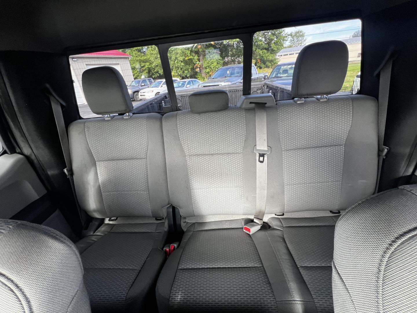 2016 Green /Gray Ford F-150 XLT SuperCab 6.5-ft. 4WD (1FTFX1EG1GF) with an 3.5L V6 DOHC 24V TWIN TURBO engine, 6 Speed Auto transmission, located at 11115 Chardon Rd. , Chardon, OH, 44024, (440) 214-9705, 41.580246, -81.241943 - This 2016 Ford F-150 XLT SuperCab 4WD is a powerhouse in the pickup truck segment, equipped with a 3.5-liter Twin Turbo EcoBoost V6 engine that produces 365 horsepower and 420 lb-ft of torque, enabling a 0-60 mph time of just 5.8 seconds and towing capacity of up to 10,600 pounds. Complemented by a - Photo#33