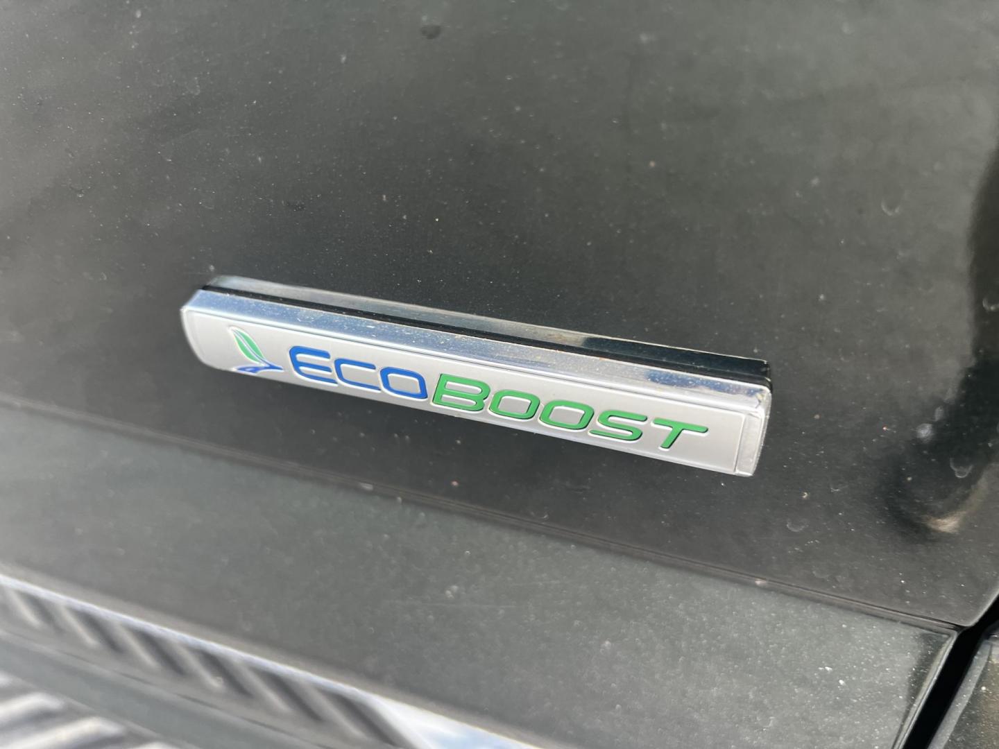 2016 Green /Gray Ford F-150 XLT SuperCab 6.5-ft. 4WD (1FTFX1EG1GF) with an 3.5L V6 DOHC 24V TWIN TURBO engine, 6 Speed Auto transmission, located at 11115 Chardon Rd. , Chardon, OH, 44024, (440) 214-9705, 41.580246, -81.241943 - This 2016 Ford F-150 XLT SuperCab 4WD is a powerhouse in the pickup truck segment, equipped with a 3.5-liter Twin Turbo EcoBoost V6 engine that produces 365 horsepower and 420 lb-ft of torque, enabling a 0-60 mph time of just 5.8 seconds and towing capacity of up to 10,600 pounds. Complemented by a - Photo#12