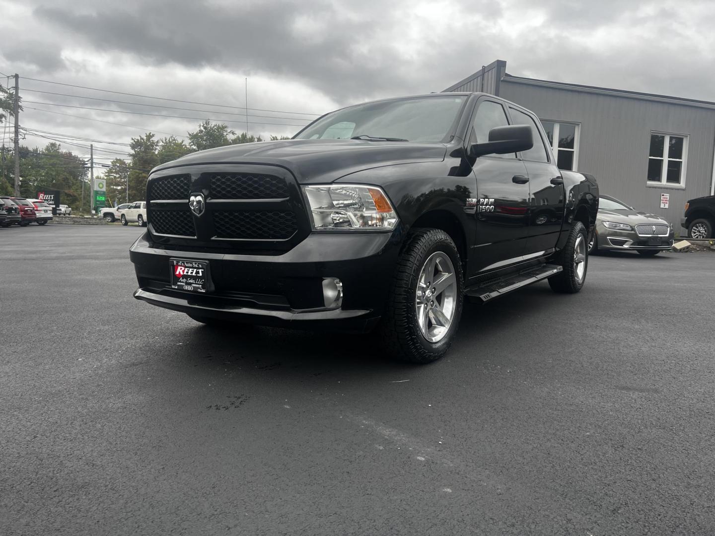 2014 Black /Black RAM 1500 Express Crew Cab SWB 4WD (1C6RR7KT6ES) with an 5.7L V8 OHV 16V engine, 6-Speed Automatic transmission, located at 11115 Chardon Rd. , Chardon, OH, 44024, (440) 214-9705, 41.580246, -81.241943 - Photo#0