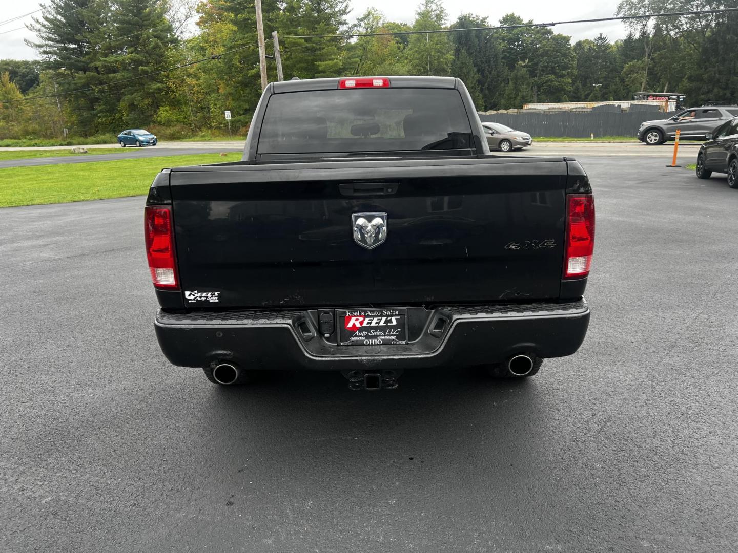 2014 Black /Black RAM 1500 Express Crew Cab SWB 4WD (1C6RR7KT6ES) with an 5.7L V8 OHV 16V engine, 6-Speed Automatic transmission, located at 11115 Chardon Rd. , Chardon, OH, 44024, (440) 214-9705, 41.580246, -81.241943 - Photo#10