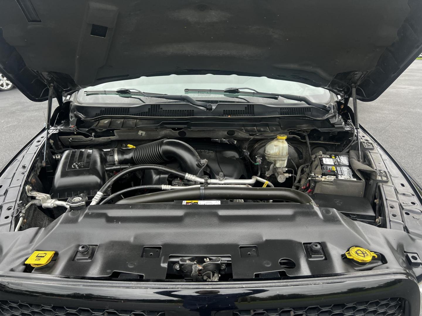 2014 Black /Black RAM 1500 Express Crew Cab SWB 4WD (1C6RR7KT6ES) with an 5.7L V8 OHV 16V engine, 6-Speed Automatic transmission, located at 11115 Chardon Rd. , Chardon, OH, 44024, (440) 214-9705, 41.580246, -81.241943 - Photo#17