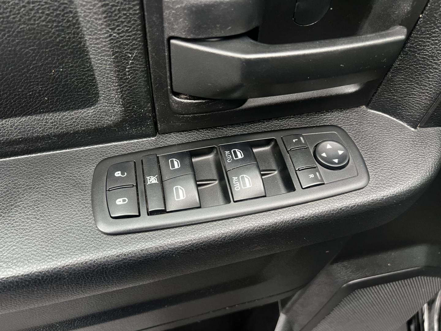 2014 Black /Black RAM 1500 Express Crew Cab SWB 4WD (1C6RR7KT6ES) with an 5.7L V8 OHV 16V engine, 6-Speed Automatic transmission, located at 11115 Chardon Rd. , Chardon, OH, 44024, (440) 214-9705, 41.580246, -81.241943 - Photo#21