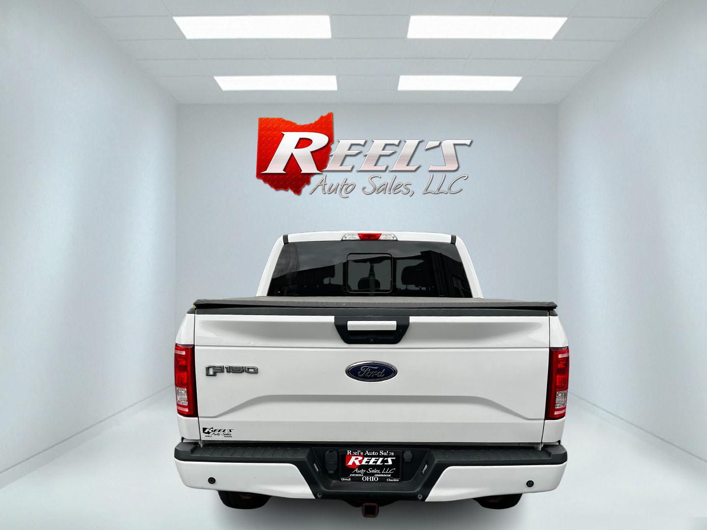 2016 White /Black Ford F-150 XLT SuperCrew 5.5-ft. Bed 4WD (1FTEW1EP5GF) with an 2.7L V6 DOHC 24V TWIN TURBO engine, 6-Speed Automatic transmission, located at 11115 Chardon Rd. , Chardon, OH, 44024, (440) 214-9705, 41.580246, -81.241943 - Photo#6