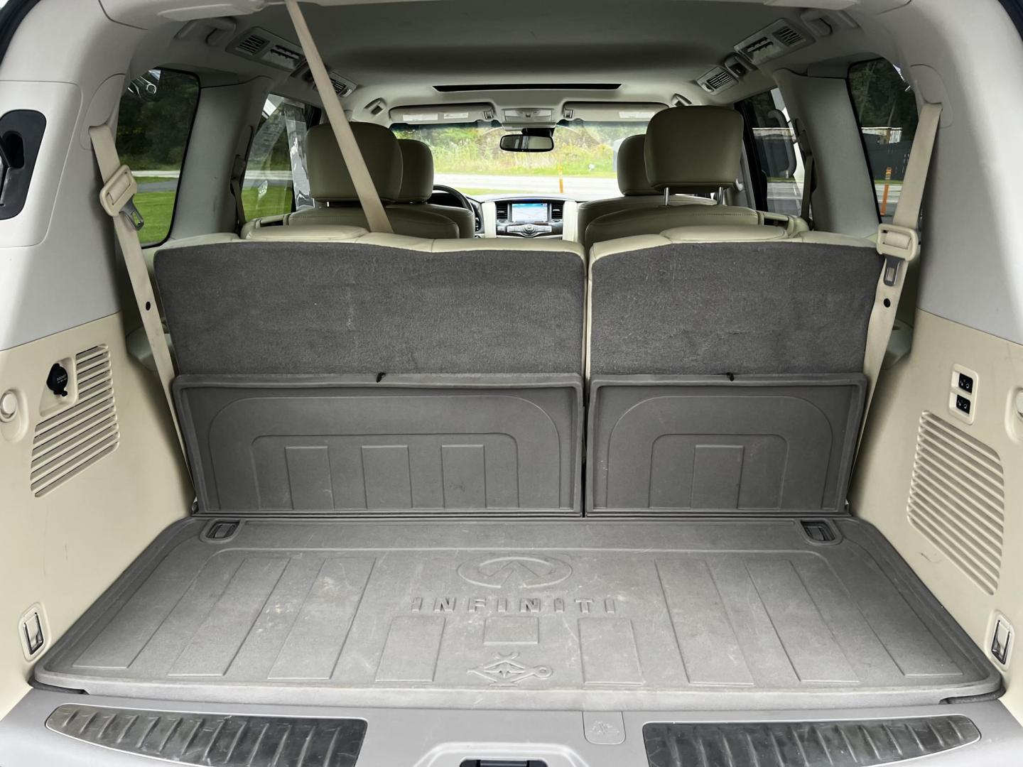 2017 White /Tan Infiniti QX80 Base 4WD (JN8AZ2NE3H9) with an 5.6L V8 DOHC 32V engine, 7A transmission, located at 11115 Chardon Rd. , Chardon, OH, 44024, (440) 214-9705, 41.580246, -81.241943 - Photo#43
