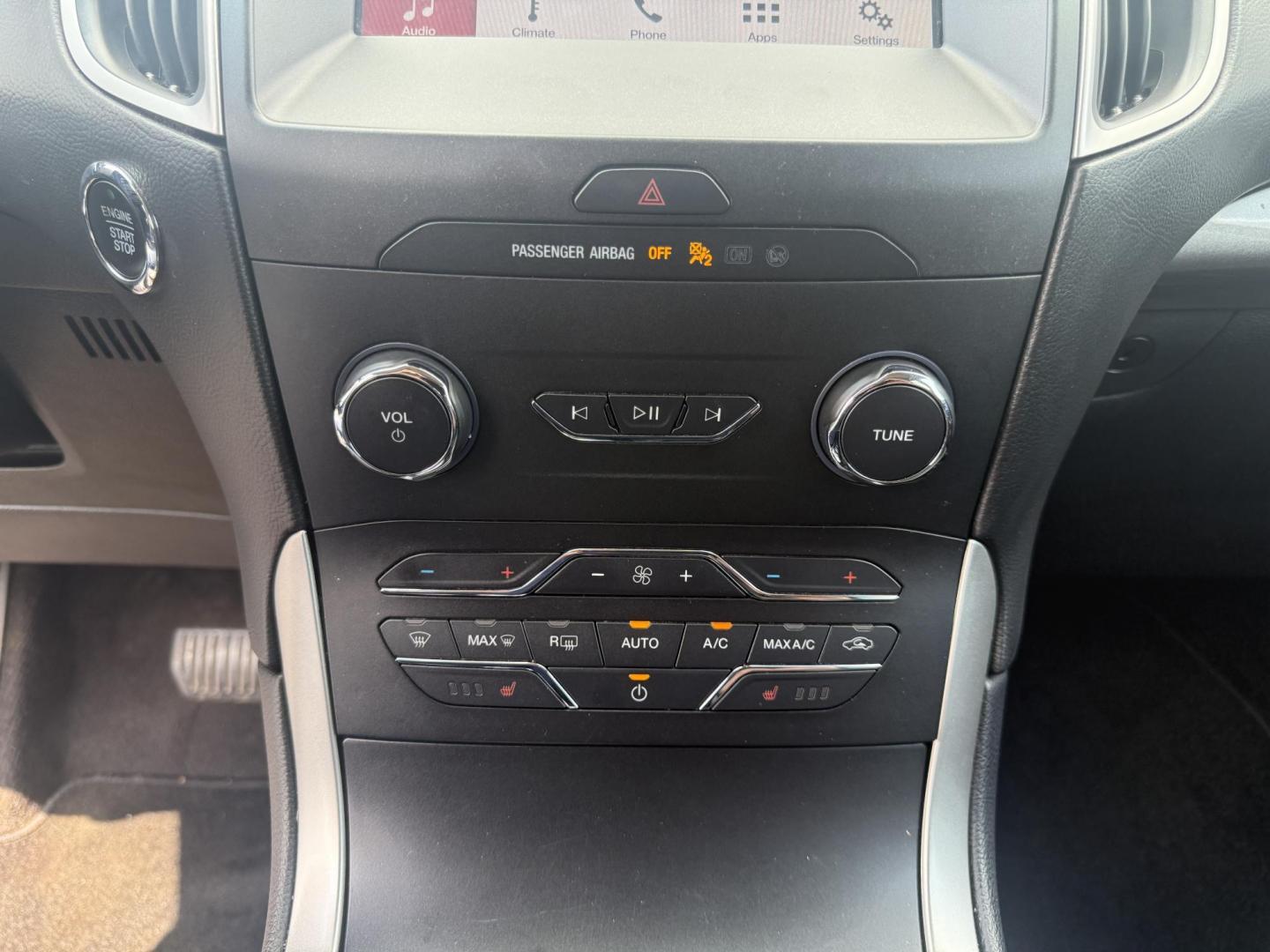 2019 Burgundy /Black Ford Edge SEL AWD (2FMPK4J96KB) with an 2.0L I4 DOHC 16V Turbo engine, 8-Speed Automatic transmission, located at 11115 Chardon Rd. , Chardon, OH, 44024, (440) 214-9705, 41.580246, -81.241943 - FRESH TRADE ALET ----- 2019 Ford Edge SEL AWD is a sophisticated midsize SUV combining performance, technology, and comfort. It features a 2.0-liter turbocharged I4 EcoBoost engine with a 8-speed automatic transmission, providing a balanced driving experience with efficiency and power. The interior - Photo#24