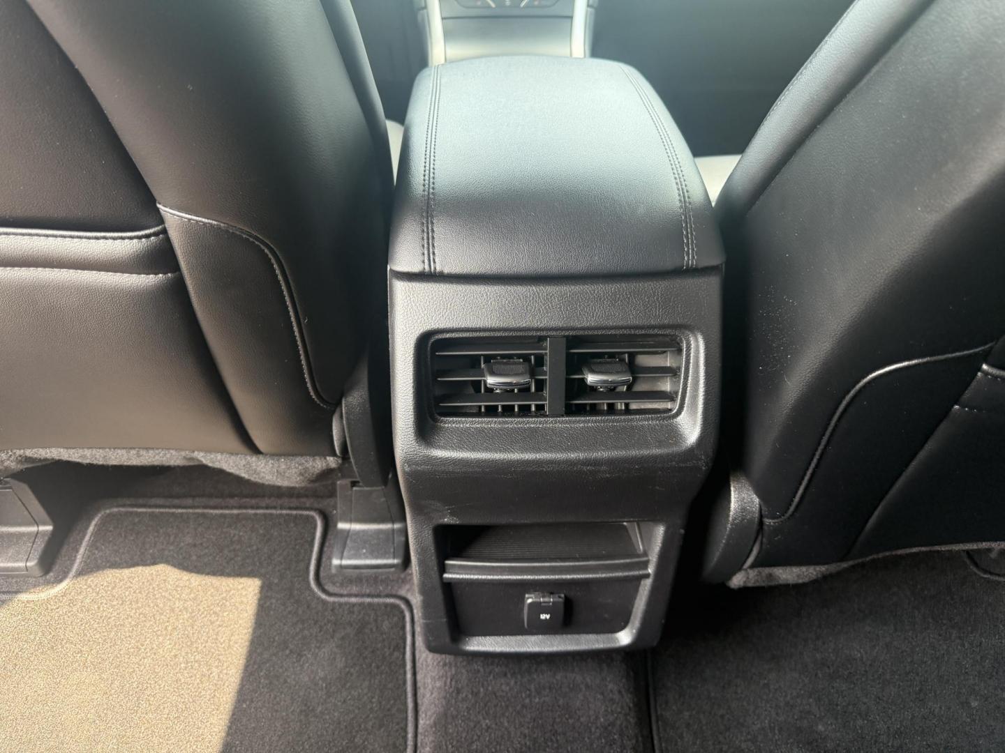 2019 Burgundy /Black Ford Edge SEL AWD (2FMPK4J96KB) with an 2.0L I4 DOHC 16V Turbo engine, 8-Speed Automatic transmission, located at 11115 Chardon Rd. , Chardon, OH, 44024, (440) 214-9705, 41.580246, -81.241943 - FRESH TRADE ALET ----- 2019 Ford Edge SEL AWD is a sophisticated midsize SUV combining performance, technology, and comfort. It features a 2.0-liter turbocharged I4 EcoBoost engine with a 8-speed automatic transmission, providing a balanced driving experience with efficiency and power. The interior - Photo#35