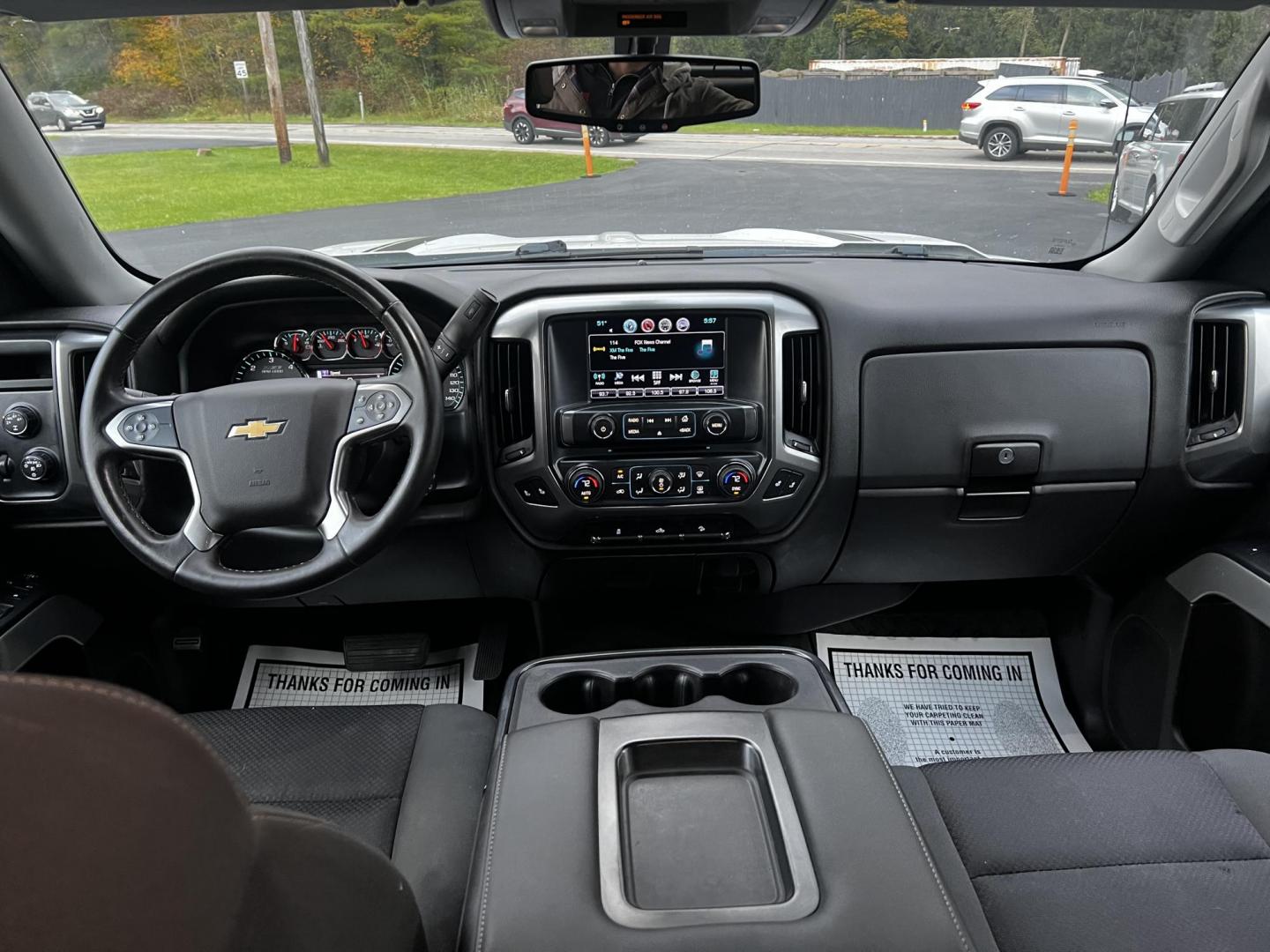 2016 White /Black Chevrolet Silverado 1500 LT Z71 Double Cab 4WD (1GCVKRECXGZ) with an 5.3L V8 OHV 16V engine, 6 Speed Auto transmission, located at 11115 Chardon Rd. , Chardon, OH, 44024, (440) 214-9705, 41.580246, -81.241943 - This 2016 Chevrolet Silverado LT Z71 Double Cab 4WD is a robust and versatile pickup truck, powered by a 5.3-liter Vortec V8 engine paired with a 6-speed automatic transmission, providing reliable performance and a towing capacity of 9,200 pounds. This model is well-equipped with modern amenities su - Photo#33