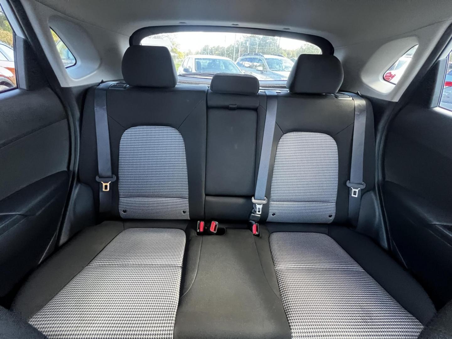 2019 White /Black Hyundai Kona SEL AWD (KM8K2CAA7KU) with an 2.0L I4 DOHC 16V engine, 6 Speed Automatic transmission, located at 547 E. Main St., Orwell, OH, 44076, (440) 437-5893, 41.535435, -80.847855 - This One Owner 2019 Hyundai Kona SEL AWD is a compact SUV that combines efficiency, safety, and technology features. Powered by a 2.0-liter I4 Atkinson engine coupled with a 6-speed automatic transmission, it delivers a commendable fuel efficiency of approximately 30 MPG on the highway. It is equipp - Photo#29