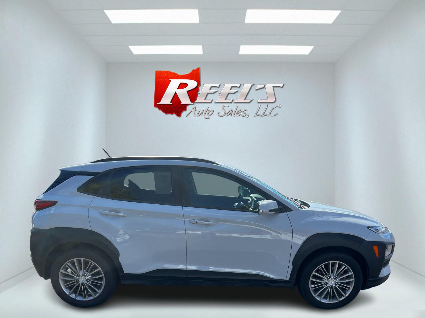 2019 White /Black Hyundai Kona SEL AWD (KM8K2CAA7KU) with an 2.0L I4 DOHC 16V engine, 6 Speed Automatic transmission, located at 547 E. Main St., Orwell, OH, 44076, (440) 437-5893, 41.535435, -80.847855 - This One Owner 2019 Hyundai Kona SEL AWD is a compact SUV that combines efficiency, safety, and technology features. Powered by a 2.0-liter I4 Atkinson engine coupled with a 6-speed automatic transmission, it delivers a commendable fuel efficiency of approximately 30 MPG on the highway. It is equipp - Photo#14