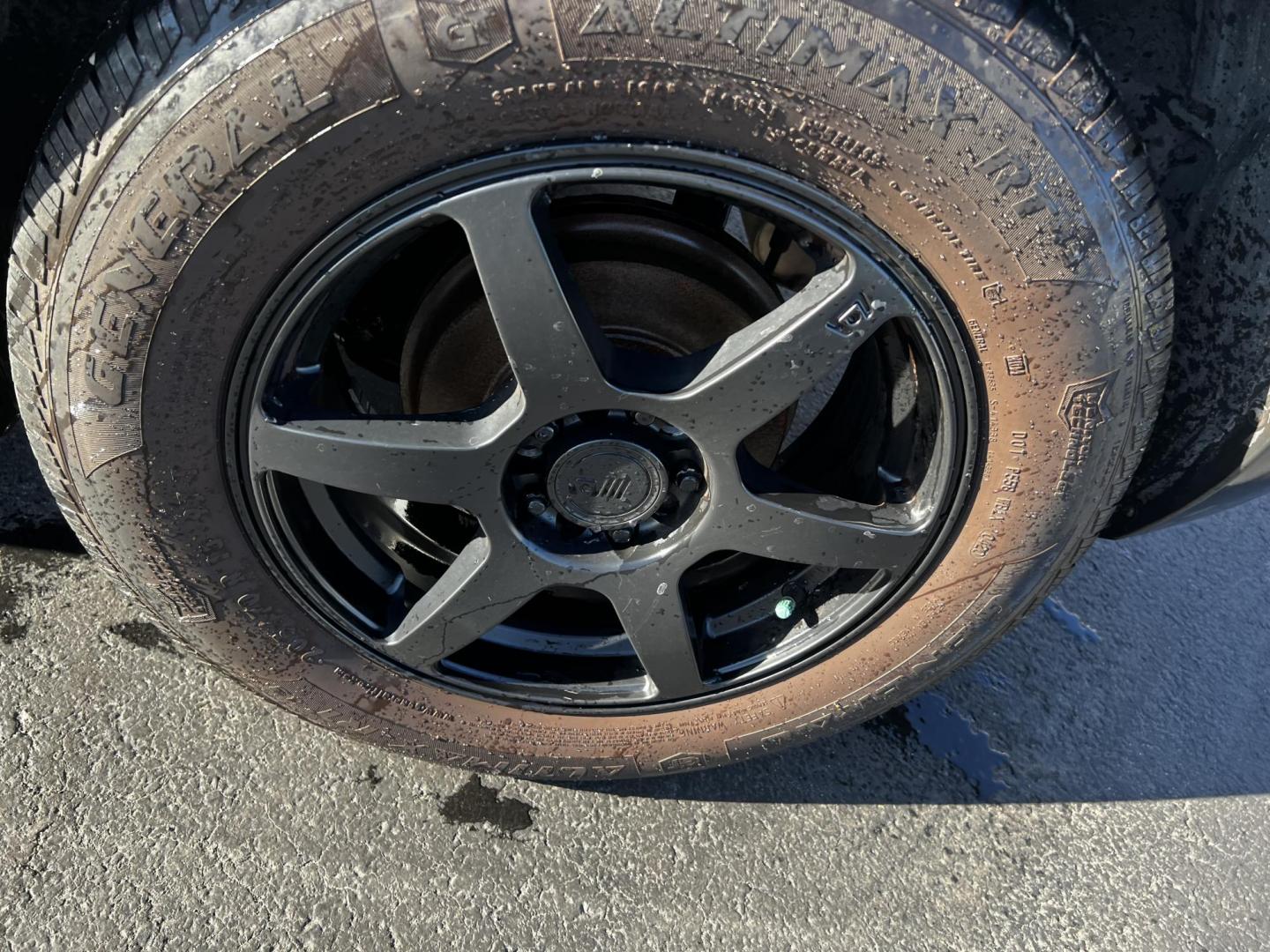 2016 Silver /Black Chevrolet Trax LS FWD (KL7CJKSB9GB) with an 1.4L I4 DOHC 16V Turbo engine, 6A transmission, located at 547 E. Main St., Orwell, OH, 44076, (440) 437-5893, 41.535435, -80.847855 - Photo#12