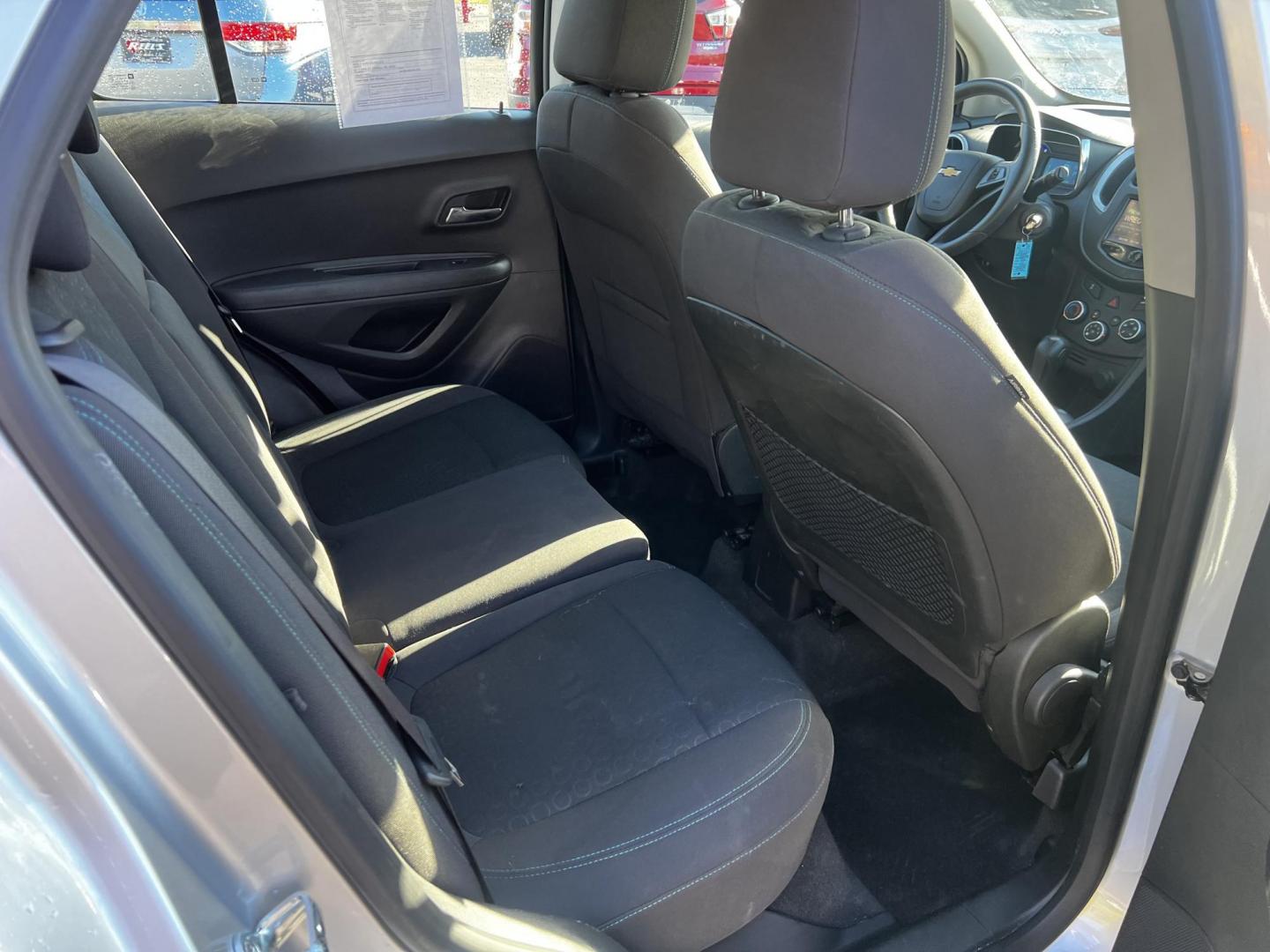 2016 Silver /Black Chevrolet Trax LS FWD (KL7CJKSB9GB) with an 1.4L I4 DOHC 16V Turbo engine, 6A transmission, located at 547 E. Main St., Orwell, OH, 44076, (440) 437-5893, 41.535435, -80.847855 - Photo#31