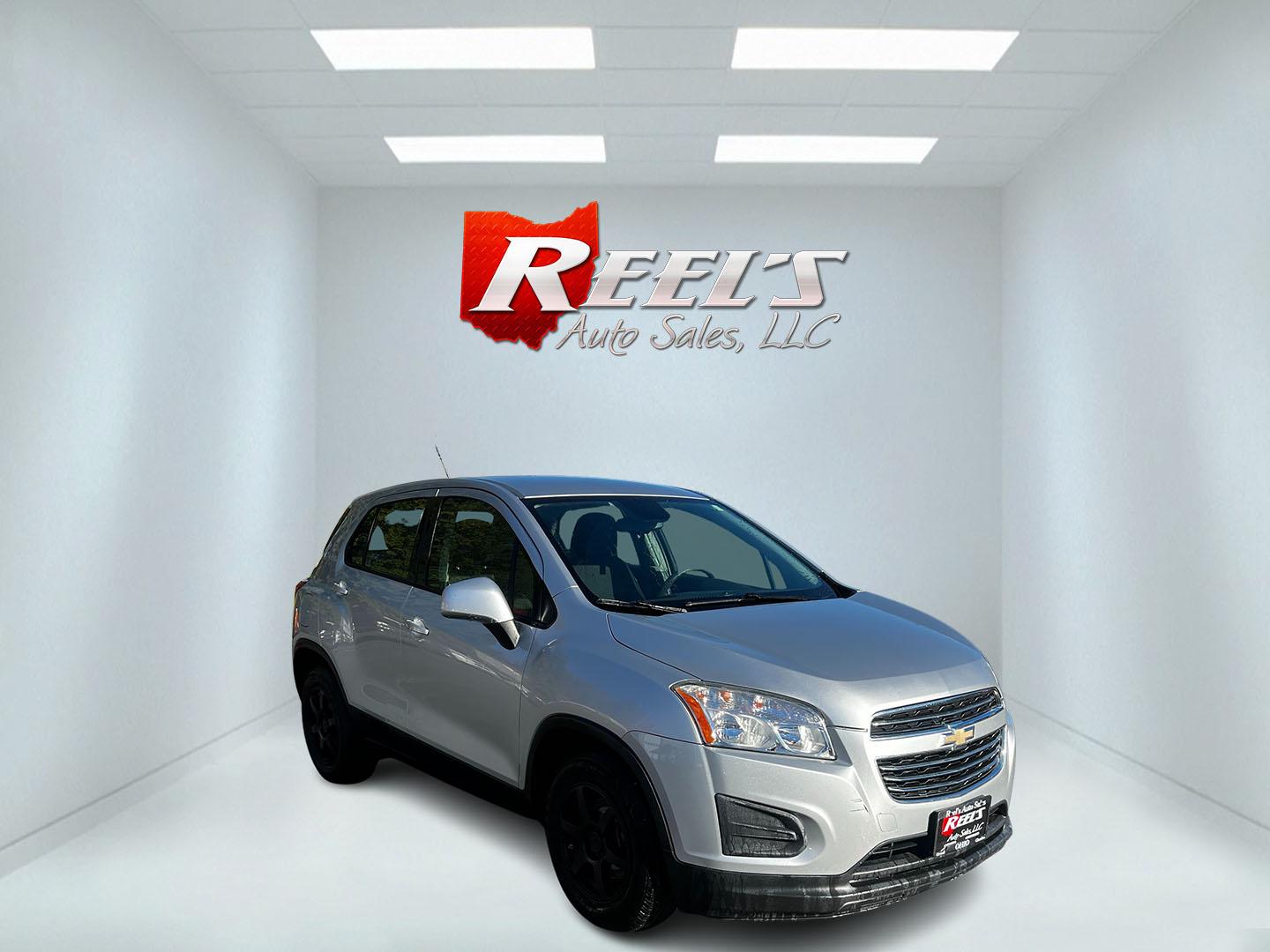 2016 Silver /Black Chevrolet Trax LS FWD (KL7CJKSB9GB) with an 1.4L I4 DOHC 16V Turbo engine, 6A transmission, located at 547 E. Main St., Orwell, OH, 44076, (440) 437-5893, 41.535435, -80.847855 - Photo#2