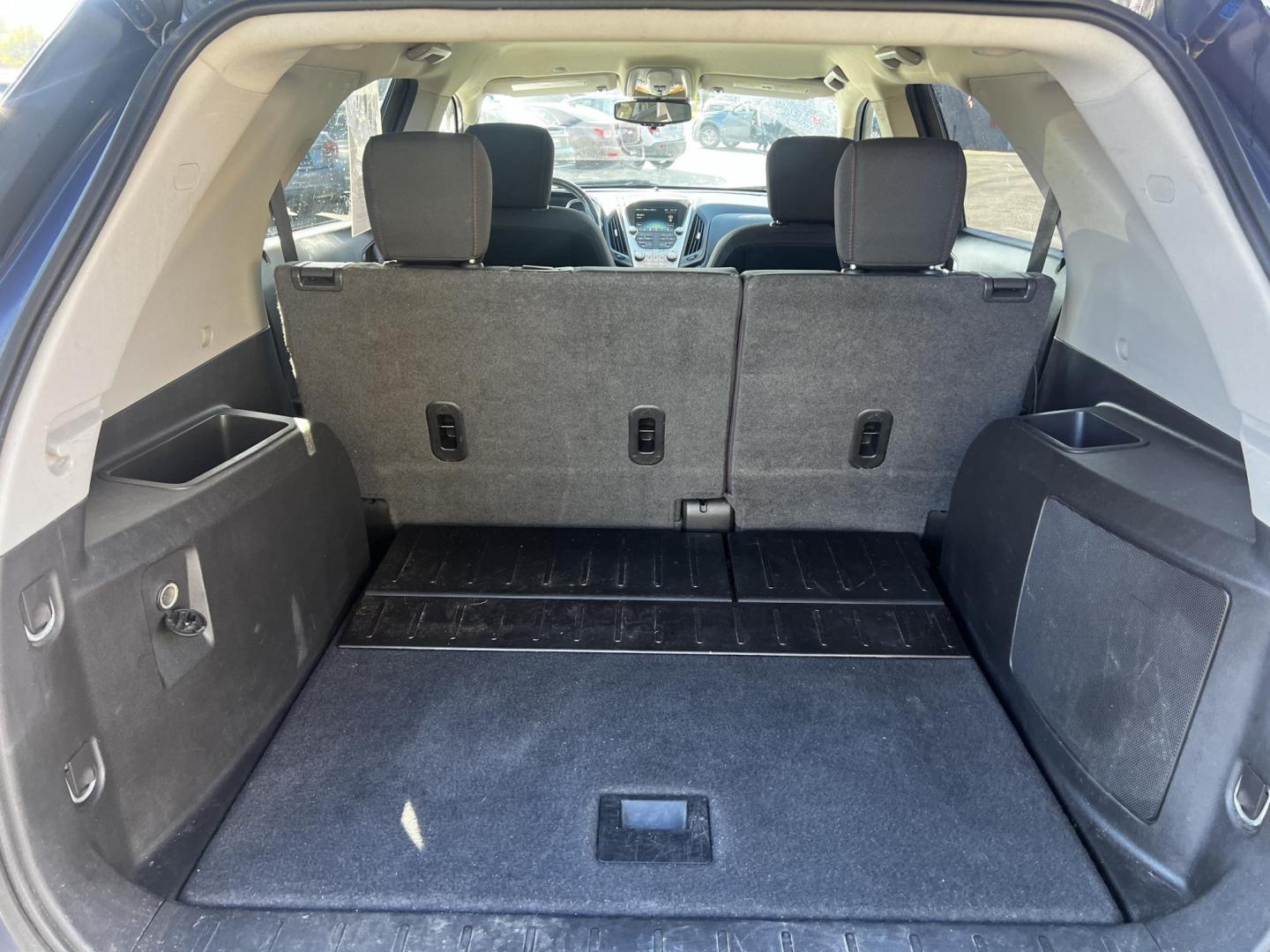 2014 Blue /Black Chevrolet Equinox 1LT AWD (2GNFLFEK2E6) with an 2.4L I4 DOHC 16V engine, 6-Speed Automatic transmission, located at 547 E. Main St., Orwell, OH, 44076, (440) 437-5893, 41.535435, -80.847855 - Photo#30