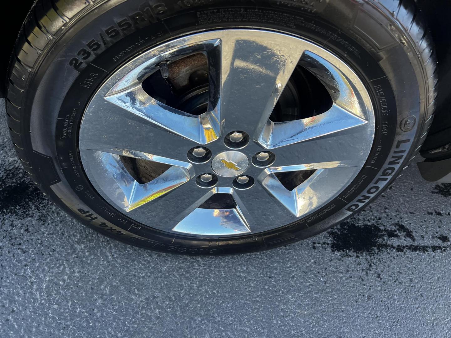 2014 Blue /Black Chevrolet Equinox 1LT AWD (2GNFLFEK2E6) with an 2.4L I4 DOHC 16V engine, 6-Speed Automatic transmission, located at 547 E. Main St., Orwell, OH, 44076, (440) 437-5893, 41.535435, -80.847855 - Photo#10