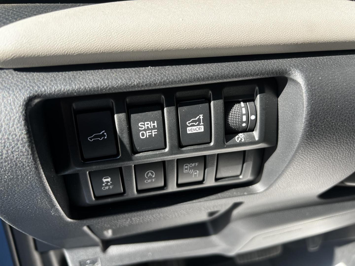 2022 Blue /Gray Subaru Forester Limited (JF2SKAPC3NH) with an 2.5L H4 SOHC 16V engine, Automatic transmission, located at 11115 Chardon Rd. , Chardon, OH, 44024, (440) 214-9705, 41.580246, -81.241943 - Photo#20