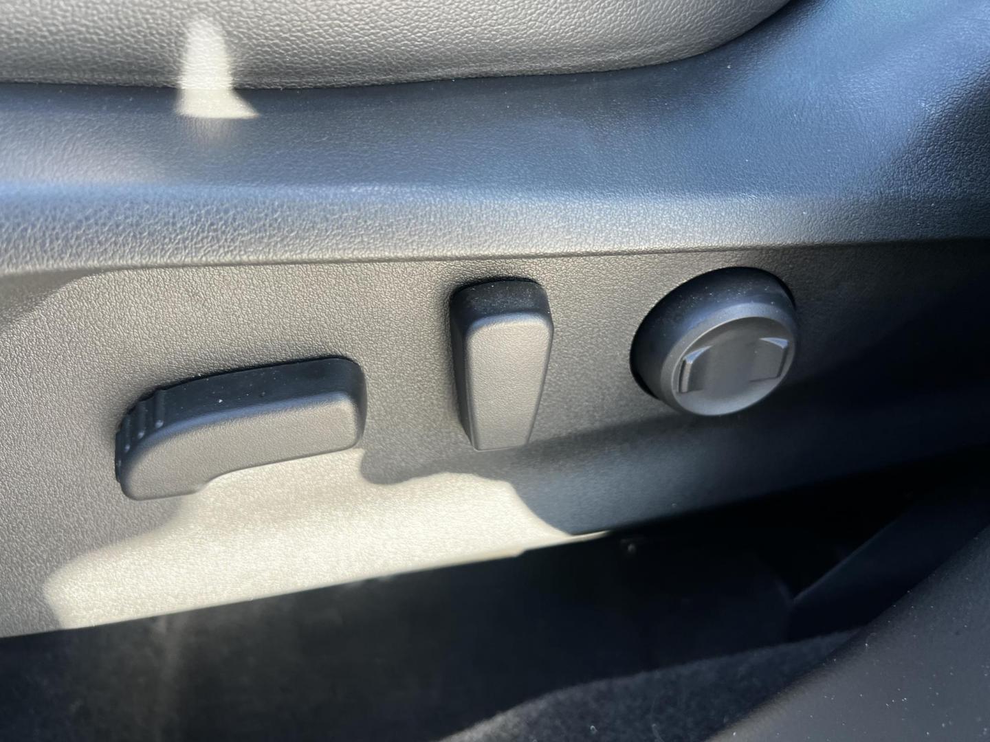 2022 Blue /Gray Subaru Forester Limited (JF2SKAPC3NH) with an 2.5L H4 SOHC 16V engine, Automatic transmission, located at 11115 Chardon Rd. , Chardon, OH, 44024, (440) 214-9705, 41.580246, -81.241943 - Photo#23