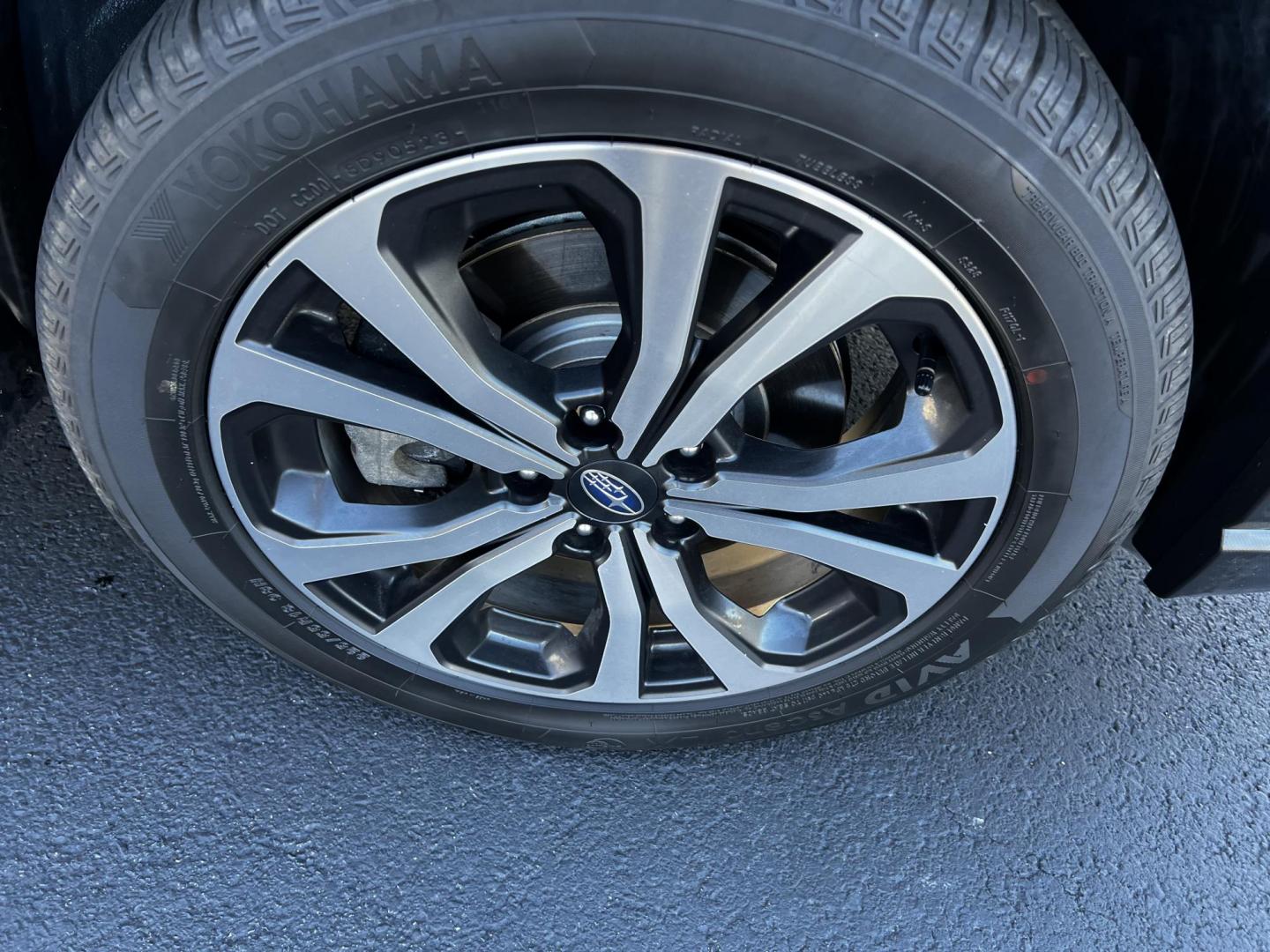 2022 Blue /Gray Subaru Forester Limited (JF2SKAPC3NH) with an 2.5L H4 SOHC 16V engine, Automatic transmission, located at 11115 Chardon Rd. , Chardon, OH, 44024, (440) 214-9705, 41.580246, -81.241943 - Photo#10