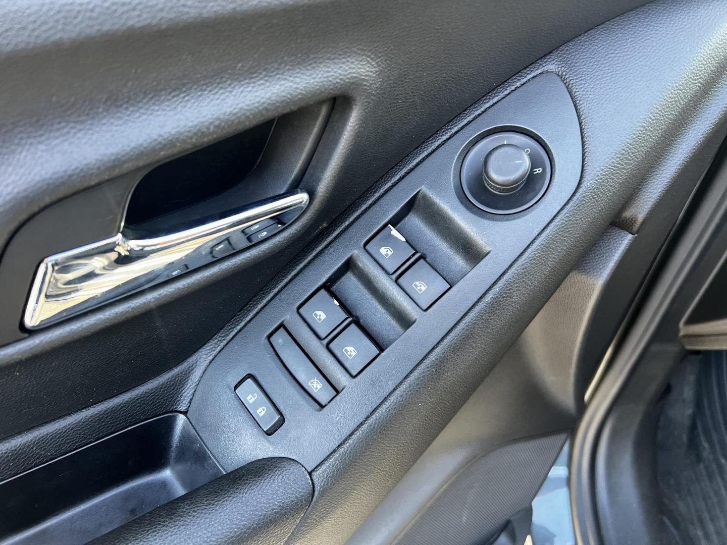 2020 Gray /Black Chevrolet Trax LS FWD (3GNCJKSB9LL) with an 1.4L I4 DOHC 16V TURBO engine, 6A transmission, located at 547 E. Main St., Orwell, OH, 44076, (440) 437-5893, 41.535435, -80.847855 - This 2020 Chevrolet Trax LS FWD is a compact SUV featuring a 1.4L I4 turbocharged EcoTec engine paired with a 6-speed automatic transmission, delivering an efficient performance with an estimated 31 MPG on the highway. It includes modern technological amenities such as a 7.0" touchscreen with both A - Photo#6