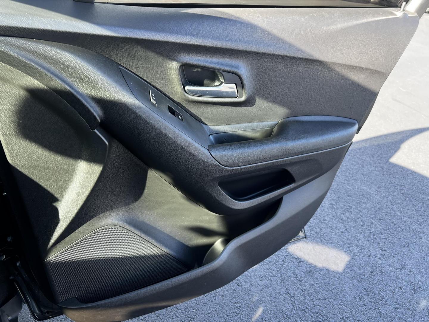 2020 Gray /Black Chevrolet Trax LS FWD (3GNCJKSB9LL) with an 1.4L I4 DOHC 16V TURBO engine, 6A transmission, located at 547 E. Main St., Orwell, OH, 44076, (440) 437-5893, 41.535435, -80.847855 - This 2020 Chevrolet Trax LS FWD is a compact SUV featuring a 1.4L I4 turbocharged EcoTec engine paired with a 6-speed automatic transmission, delivering an efficient performance with an estimated 31 MPG on the highway. It includes modern technological amenities such as a 7.0" touchscreen with both A - Photo#36